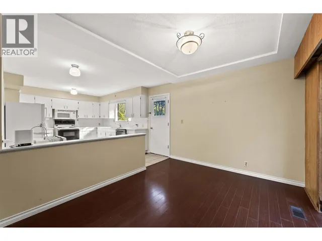 8975 COOK CRESCENT, Richmond 3