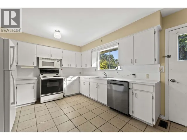 8975 COOK CRESCENT, Richmond 4