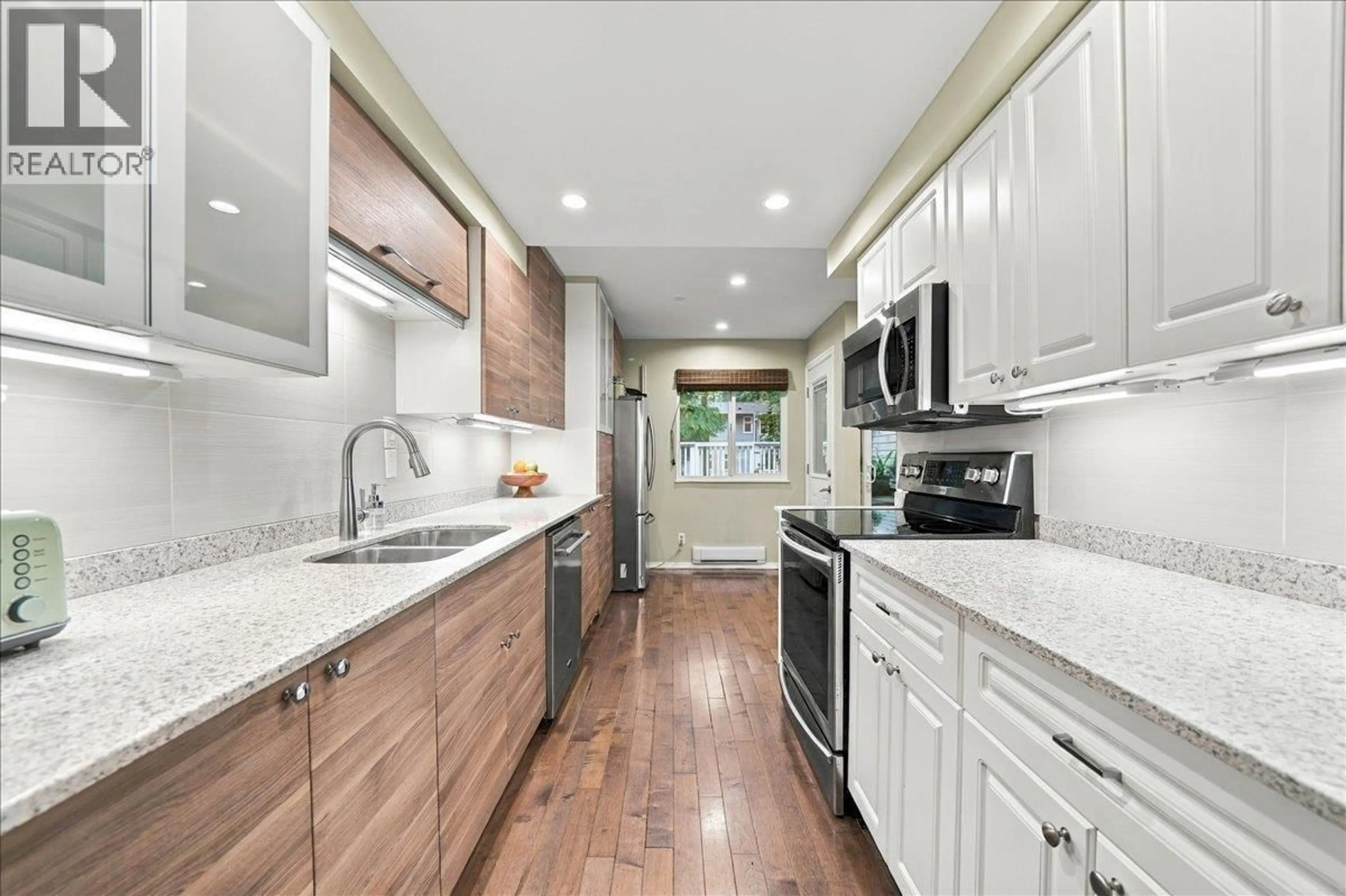 Open concept kitchen, unknown for 5 - 1240 FALCON DRIVE, Coquitlam British Columbia V3E2B4