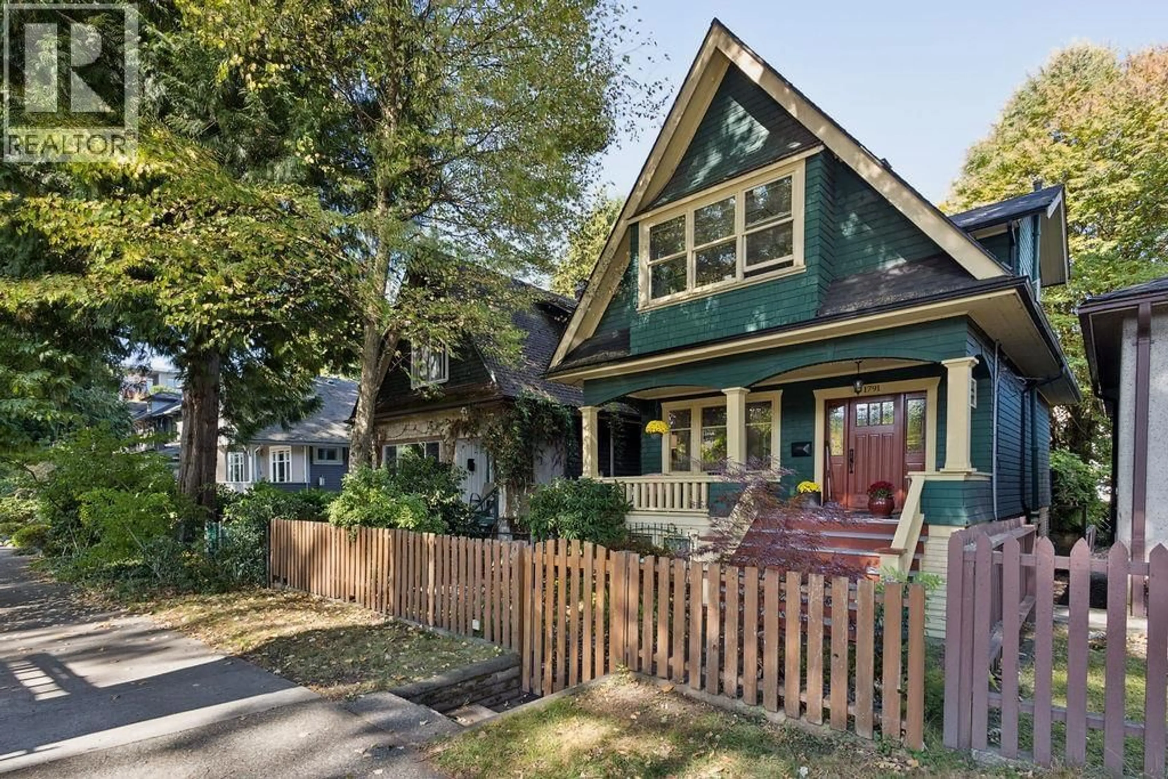 Home with vinyl exterior material, street for 1791 7TH AVENUE, Vancouver British Columbia V5N1S1