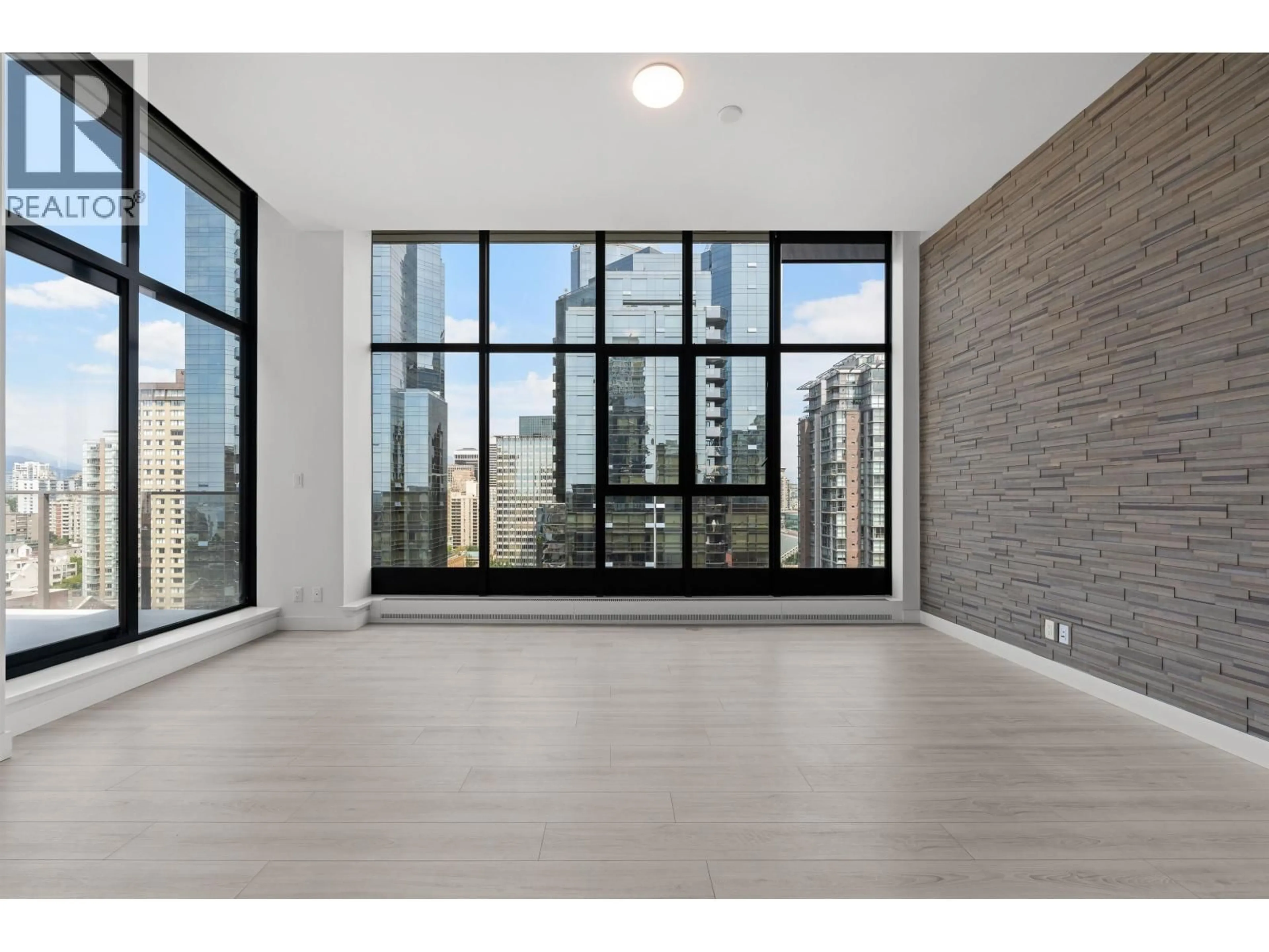 Indoor foyer for 2105 - 1133 HORNBY STREET, Vancouver British Columbia V6Z1W1