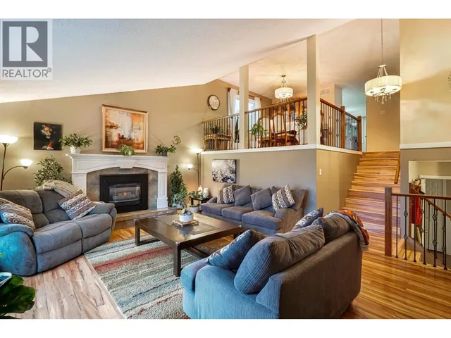 66 BANYAY STREET, Kitimat 3