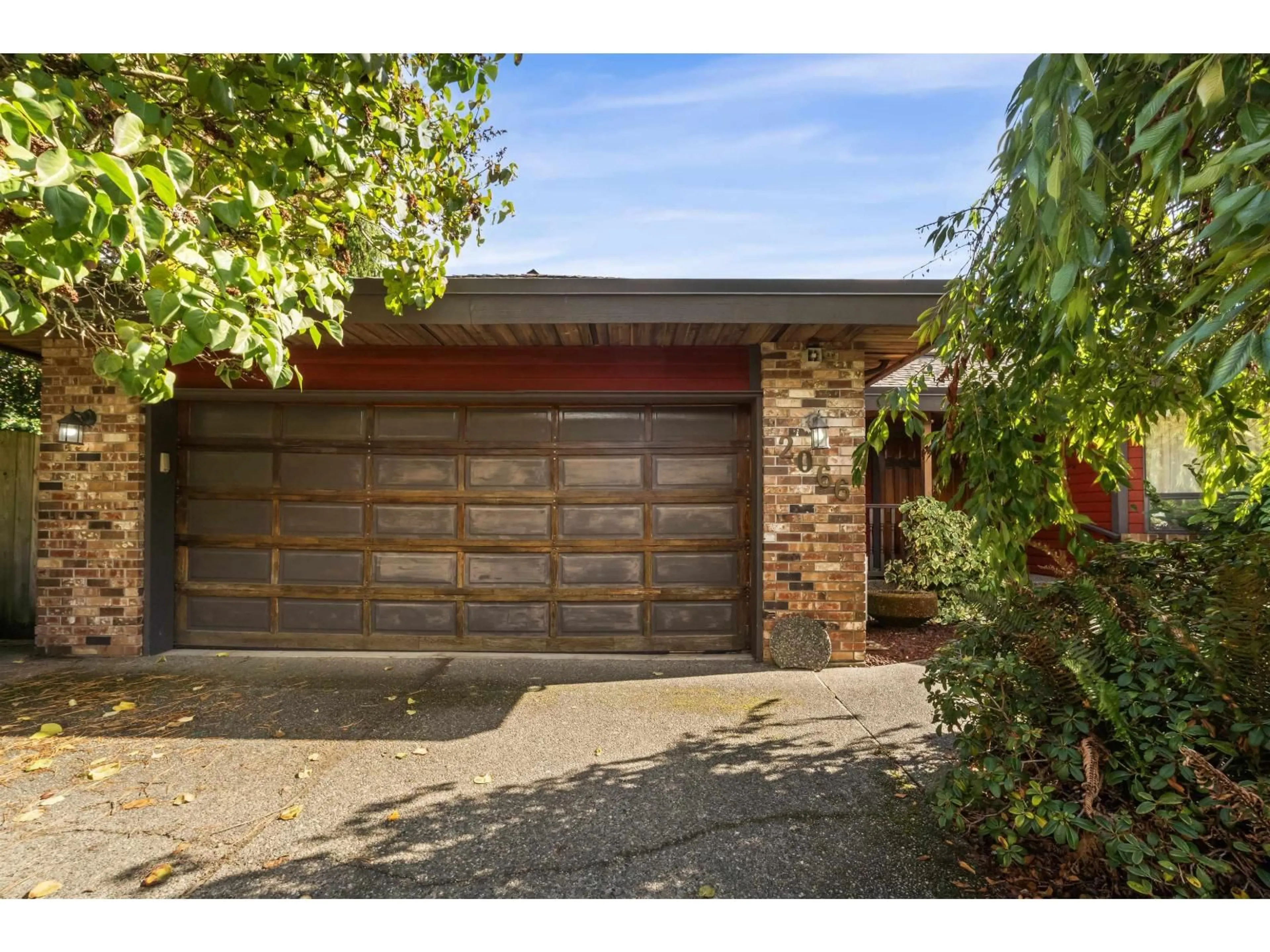 Unknown for 2066 149 STREET, Surrey British Columbia V4A8L4