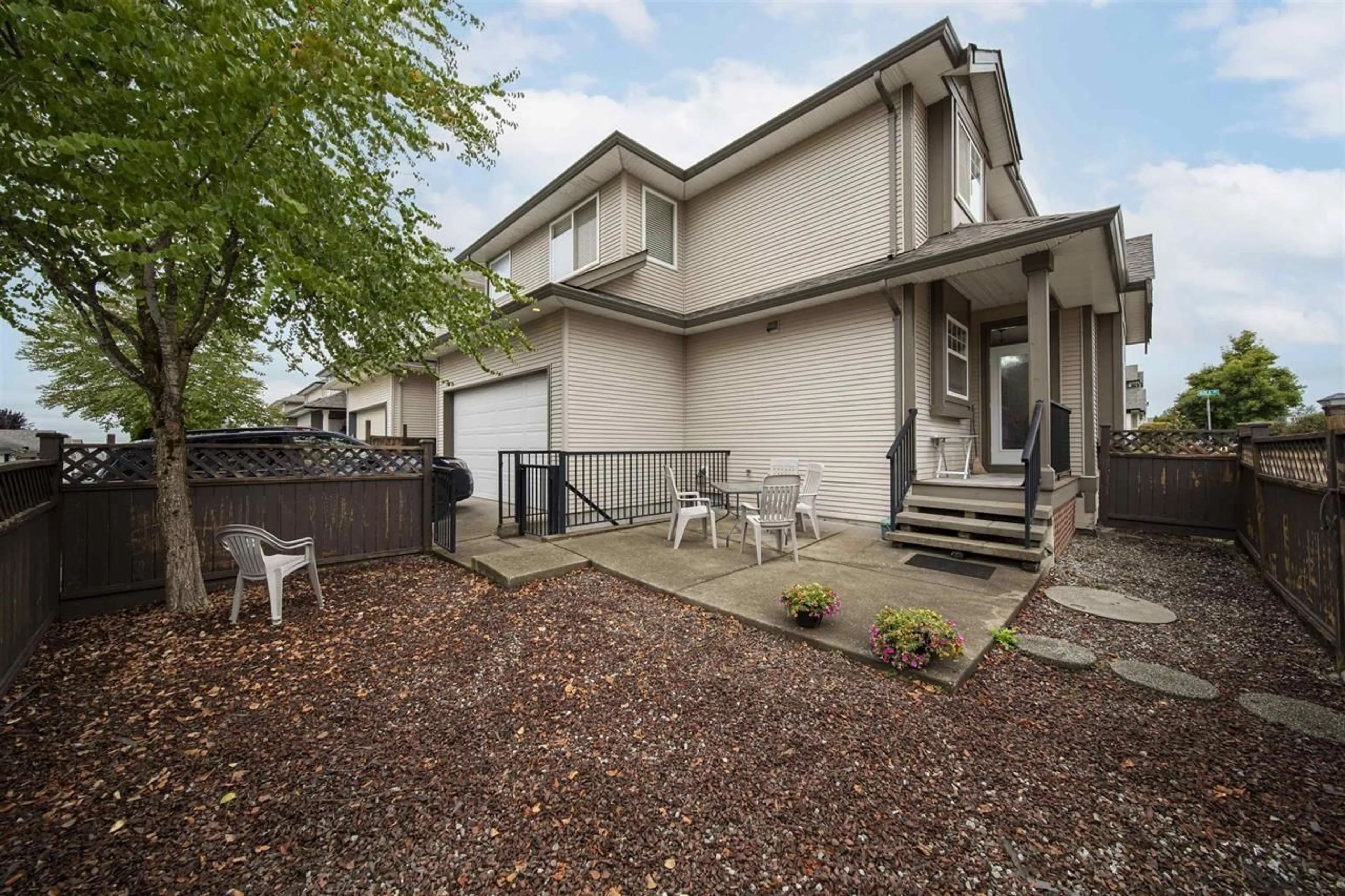 Unknown for 19096 68A AVENUE, Surrey British Columbia V4N5P4