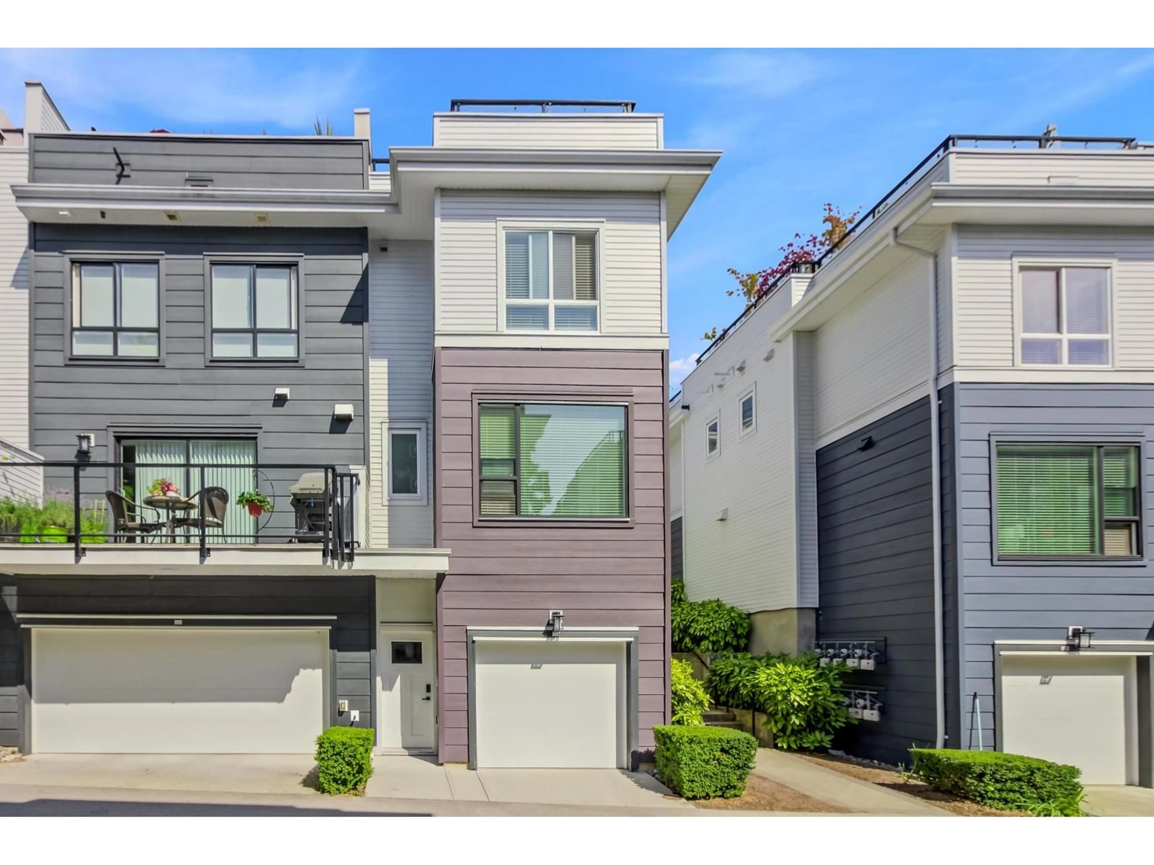 Home with vinyl exterior material, street for 155 - 2280 163 STREET, Surrey British Columbia V3Z0S4