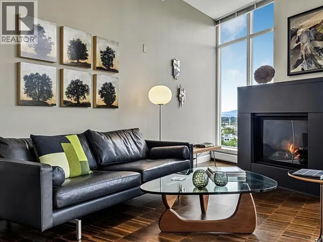 1202 - 175 2ND STREET, North Vancouver 4