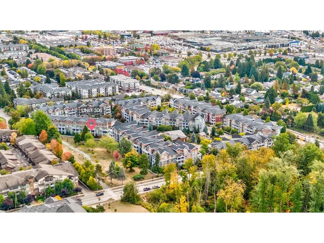 306 - 6470 194 STREET, Surrey 2