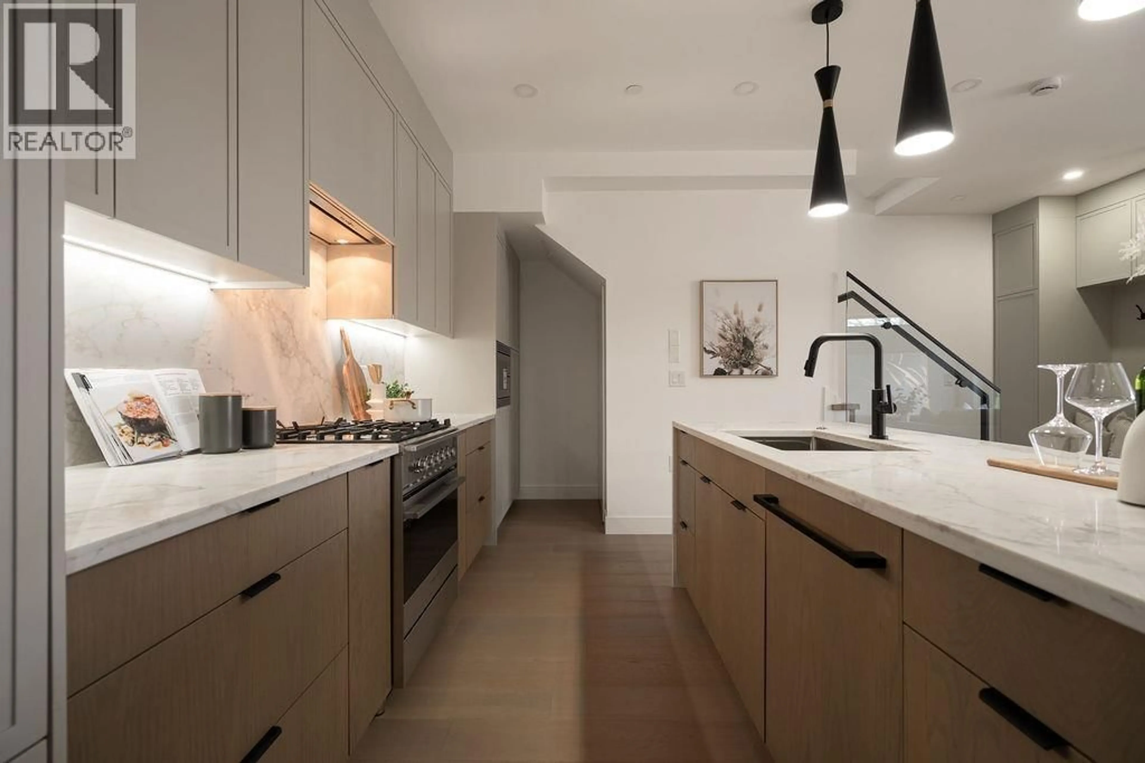 Contemporary kitchen, unknown for 1 - 2282 8TH AVENUE, Vancouver British Columbia V5N1V5