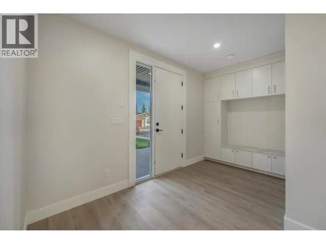 5089 HEADLANDS HEIGHTS, Prince George 5