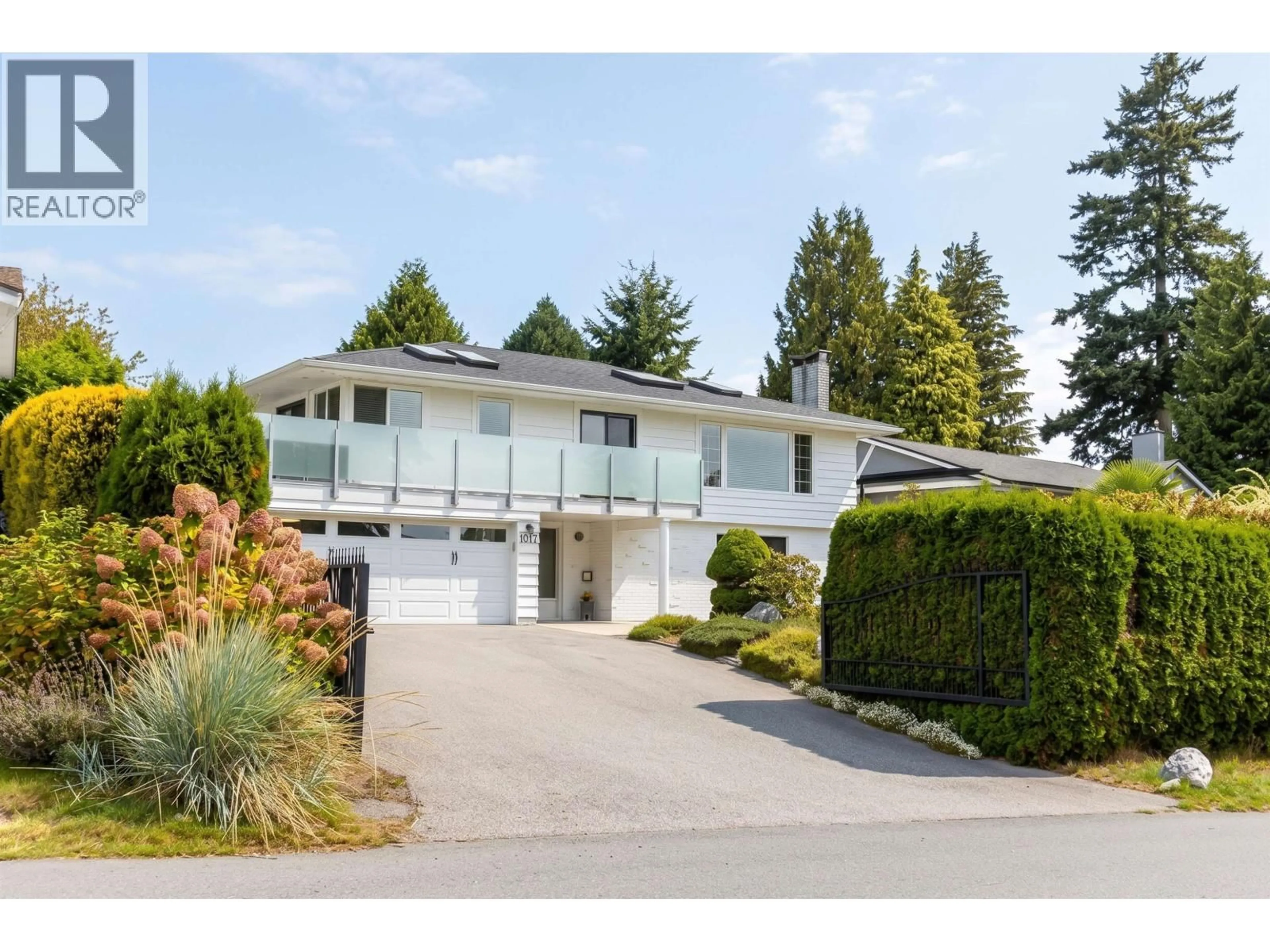 Home with vinyl exterior material, street for 1017 WALALEE DRIVE, Delta British Columbia V4M2L9