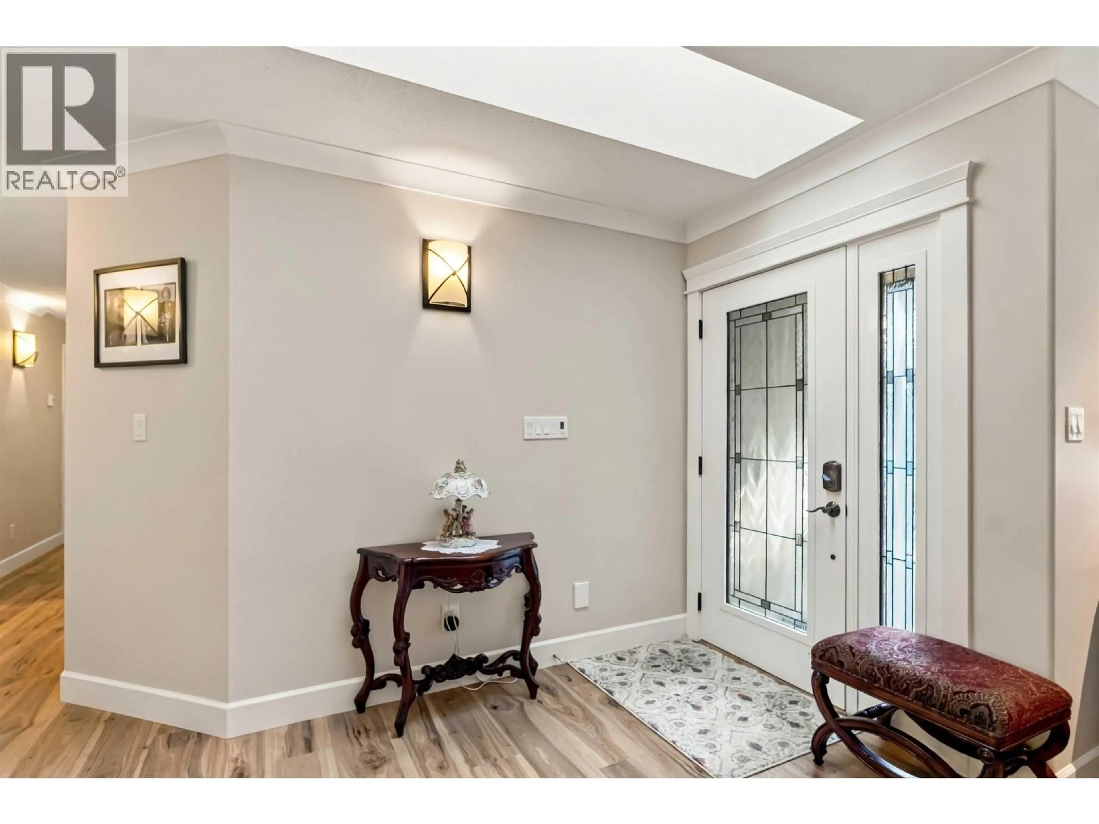 Indoor entryway for 11 - 23100 129 AVENUE, Maple Ridge British Columbia V2X0M5