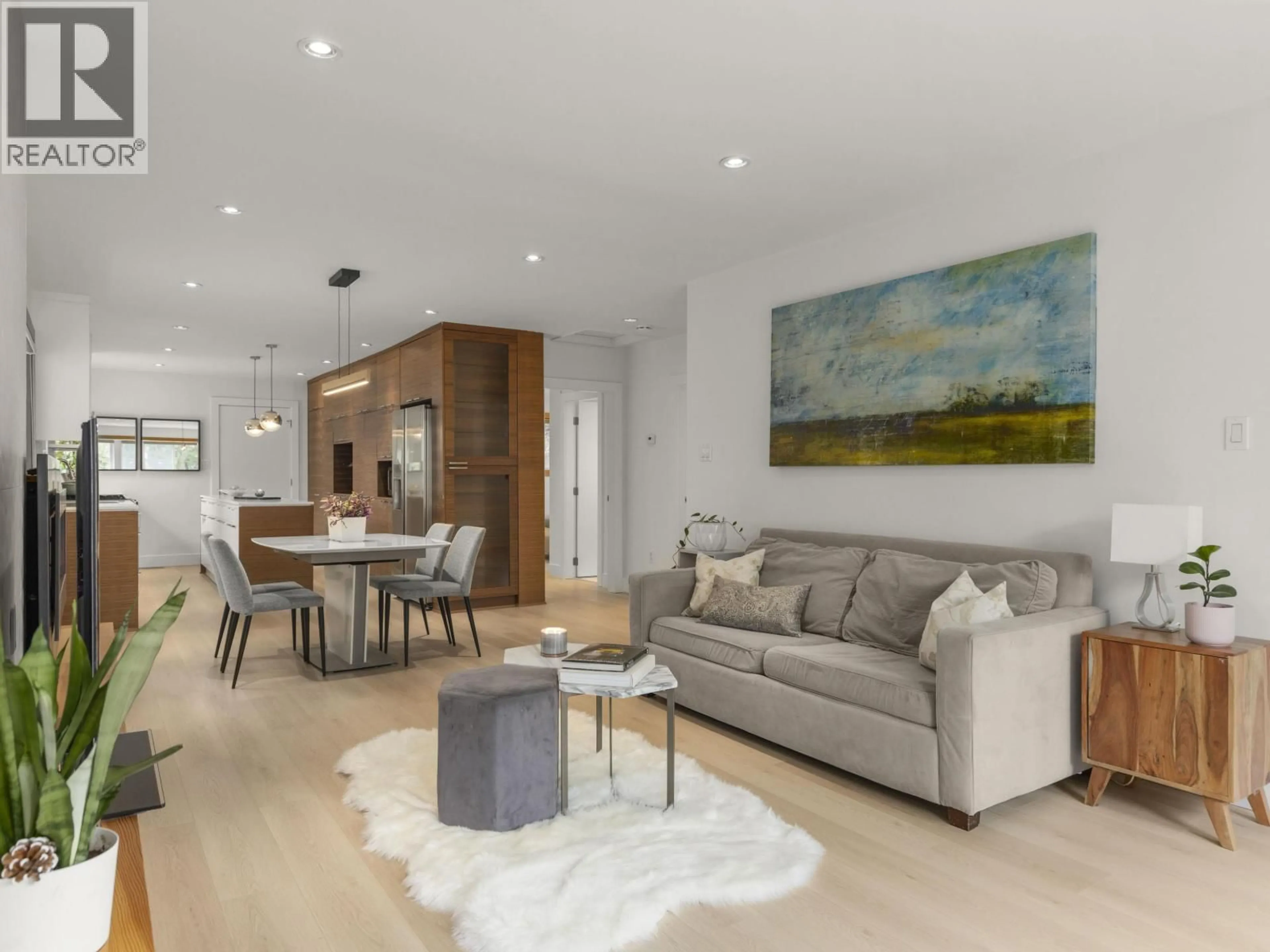 Living room with furniture, wood/laminate floor for 5034 PRINCE ALBERT STREET, Vancouver British Columbia V5W3C6