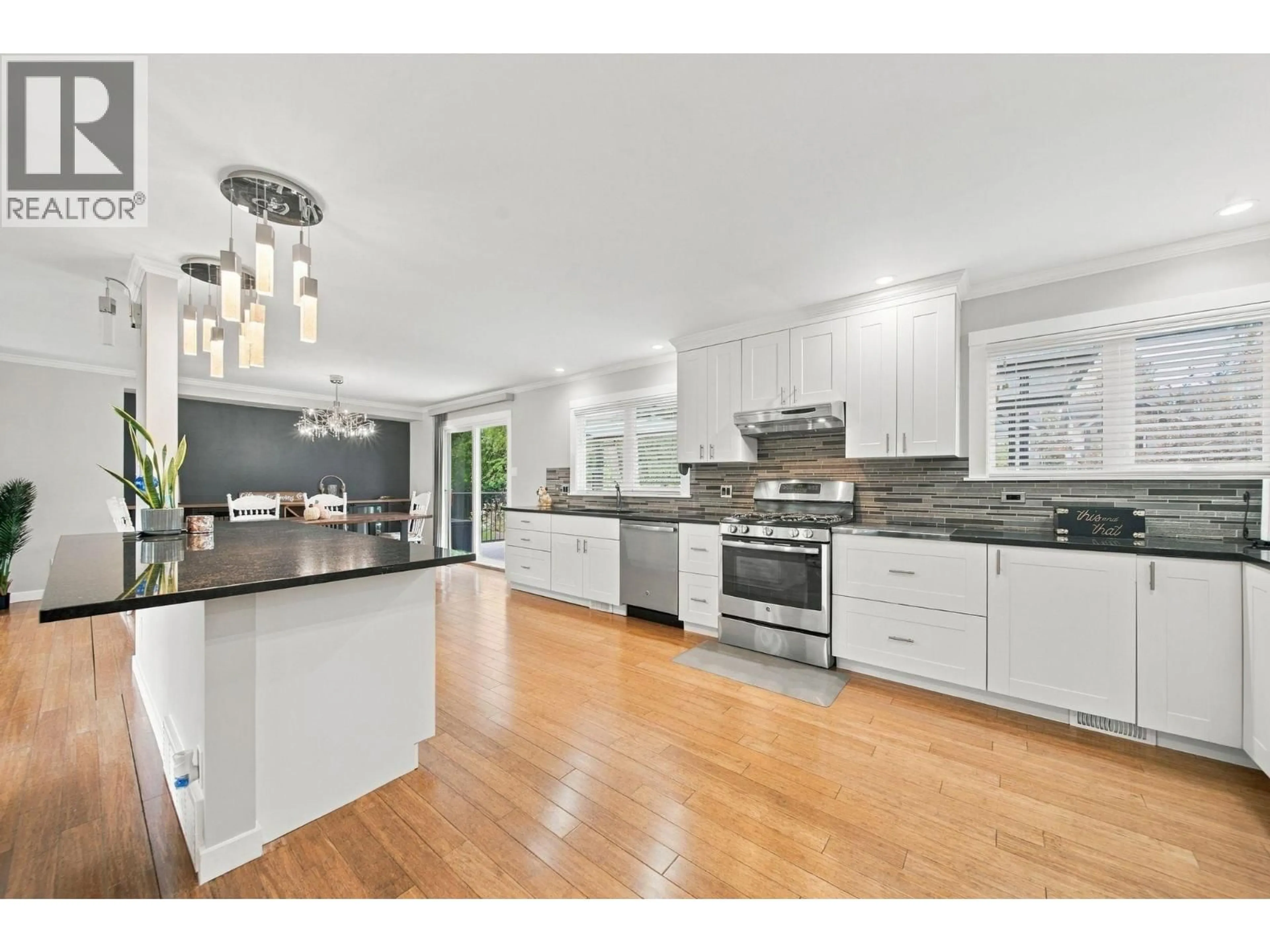 Open concept kitchen, unknown for 21768 117 AVENUE, Maple Ridge British Columbia V2X2J5