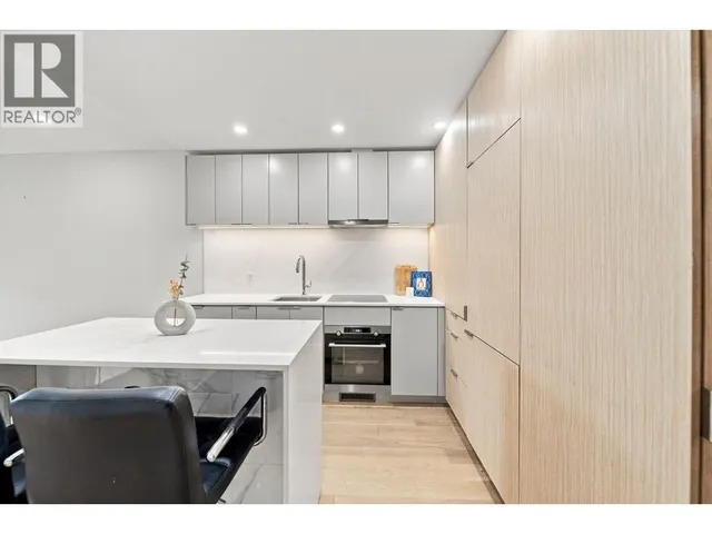 507 - 239 KEEFER STREET, Vancouver 3