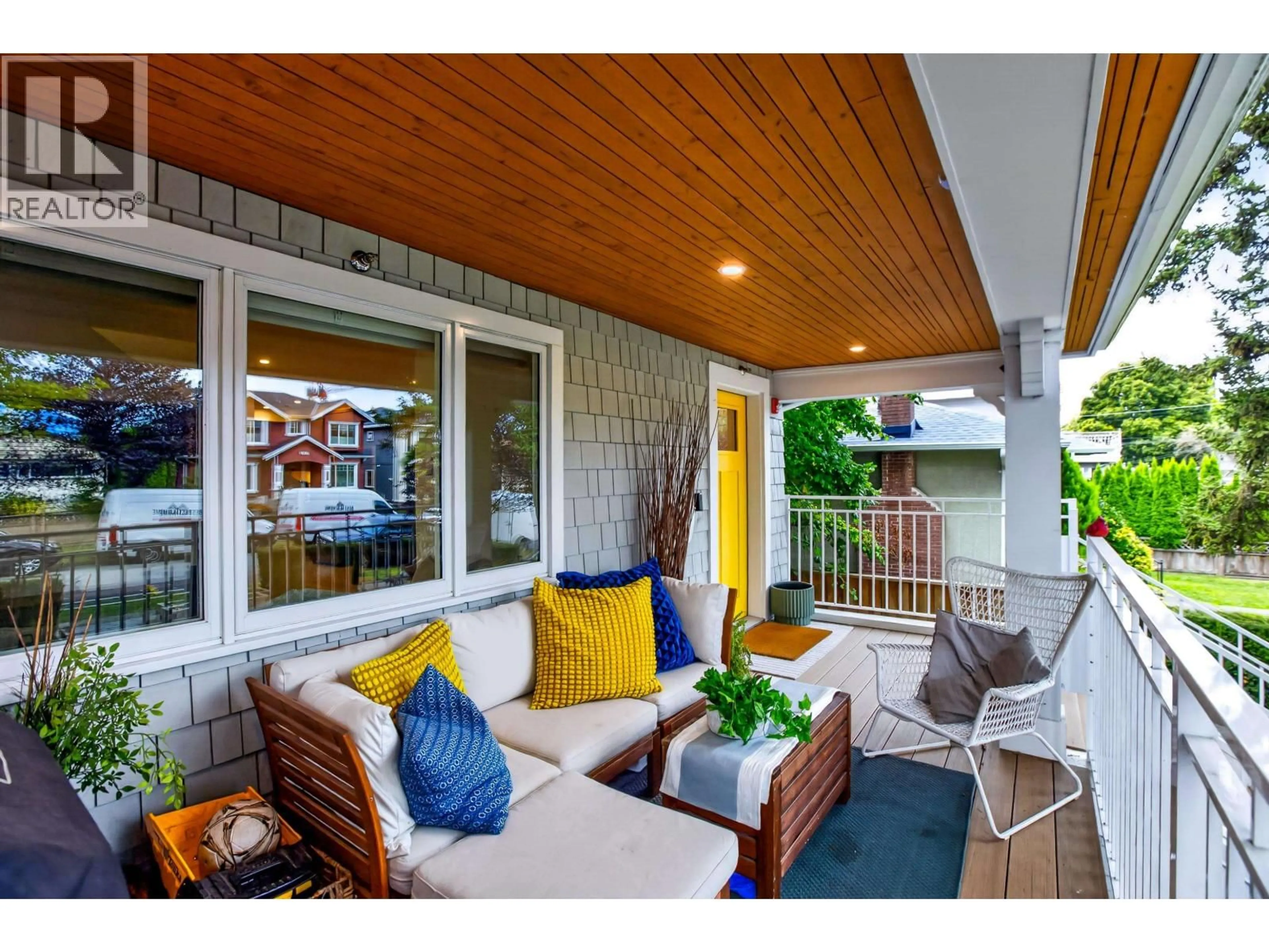 Patio, water/lake/river/ocean view for 1444 30TH AVENUE, Vancouver British Columbia V5N3A2