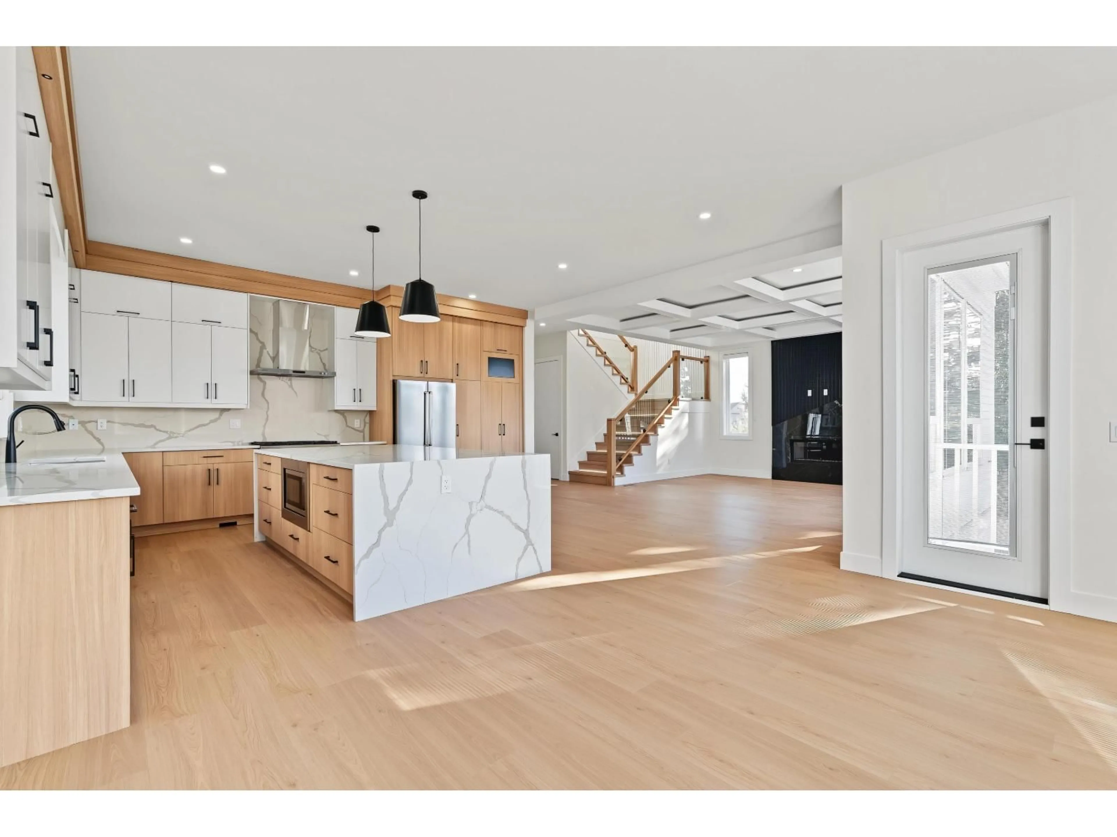 Open concept kitchen, unknown for 2807 PLATFORM CRESCENT, Abbotsford British Columbia V4X0A4