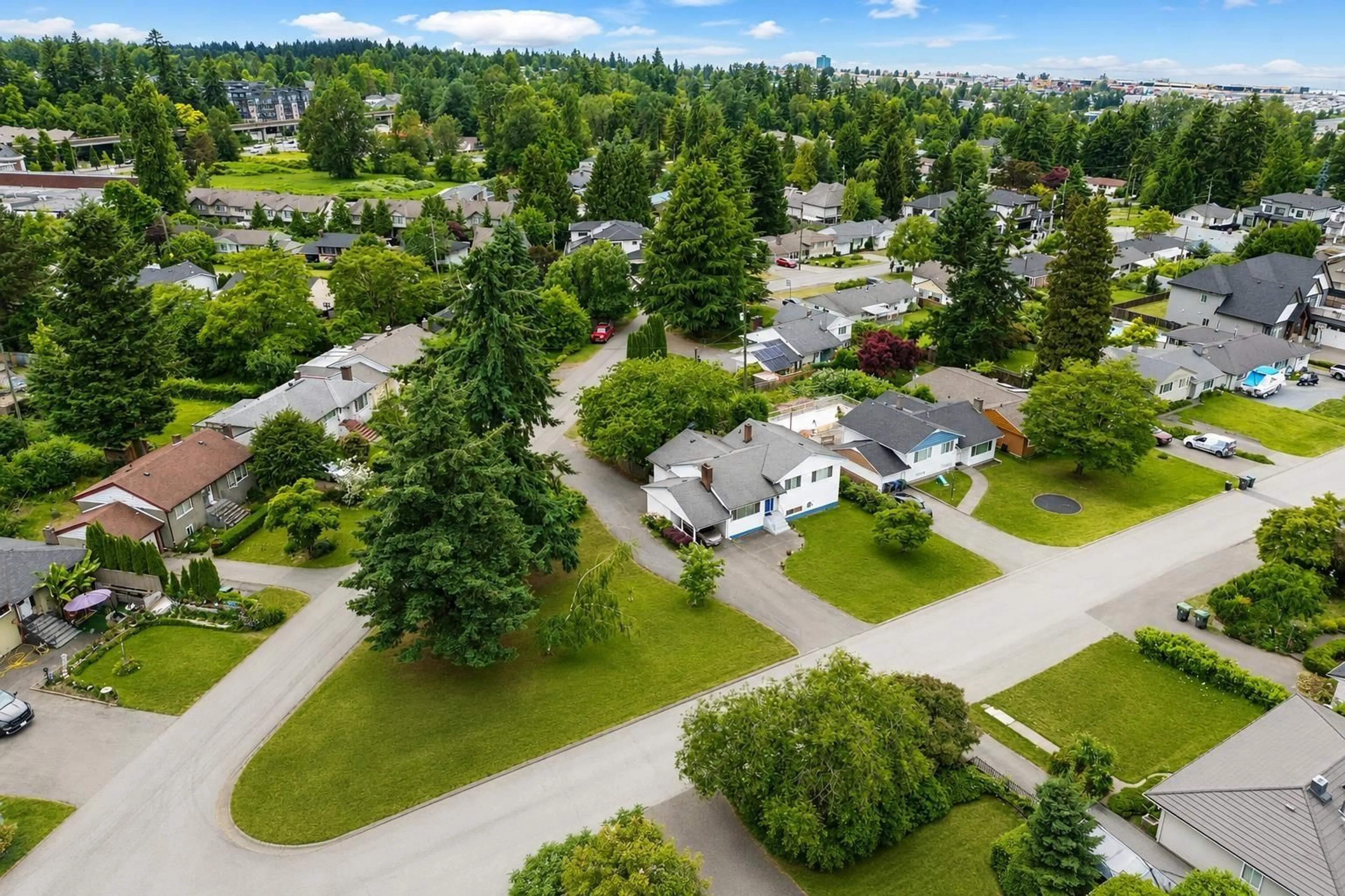 A pic from outside/outdoor area/front of a property/back of a property/a pic from drone, unknown for 11063 135A STREET, Surrey British Columbia V3R3A6