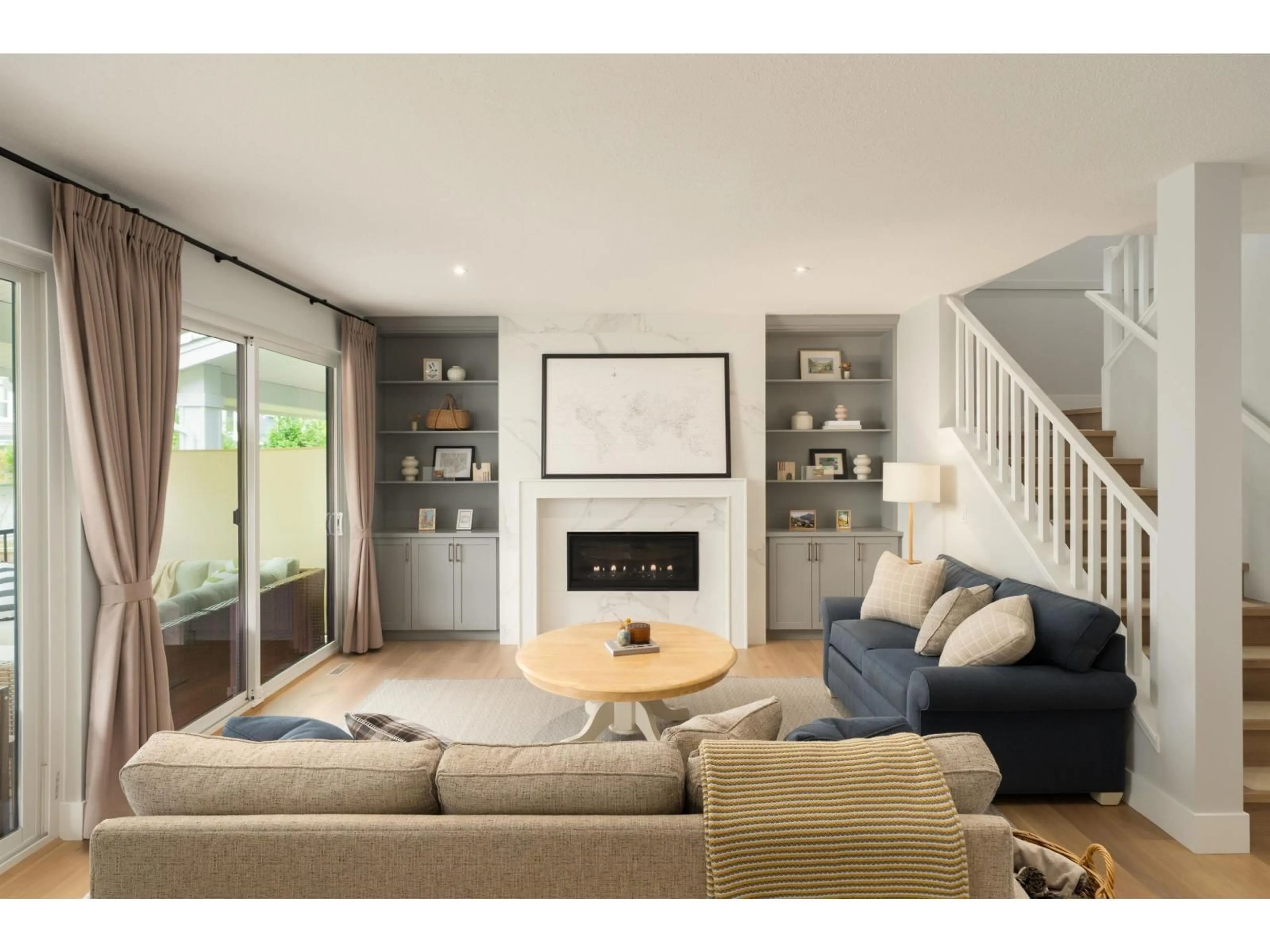 Living room with furniture, unknown for 2878 203 STREET, Langley British Columbia V2Z0B4