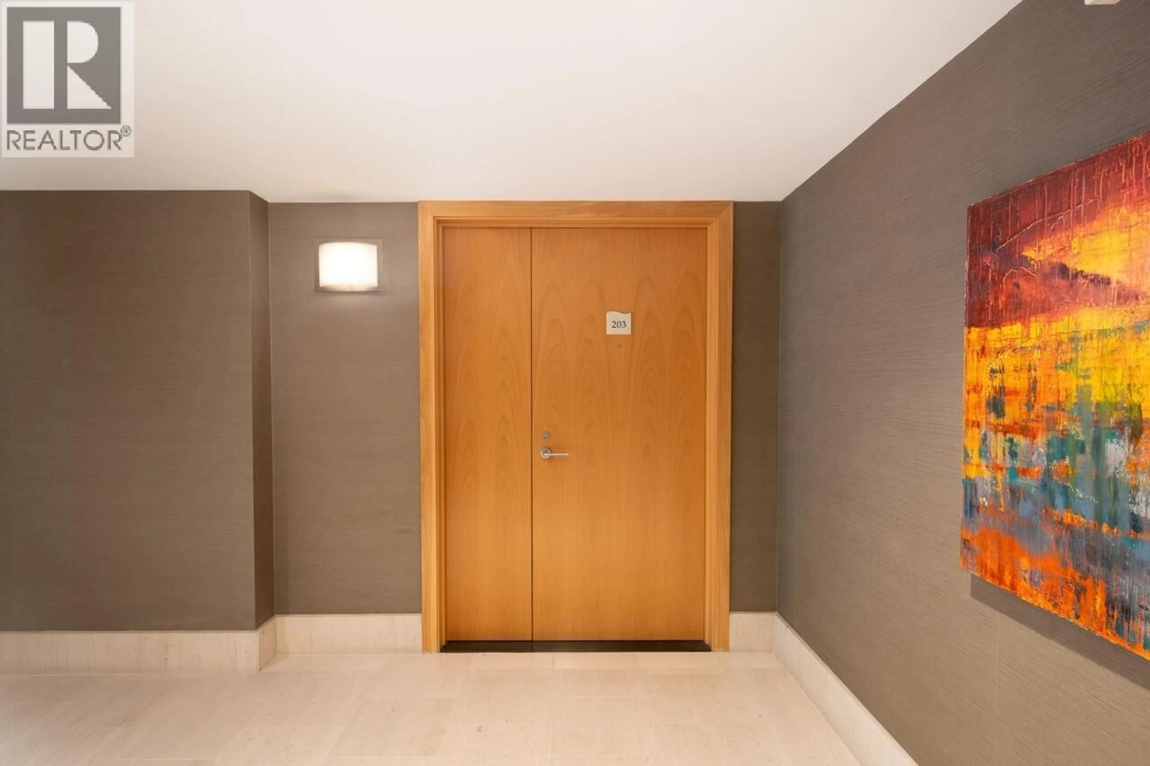Indoor foyer for 203 - 499 BROUGHTON STREET, Vancouver British Columbia V6G3K1