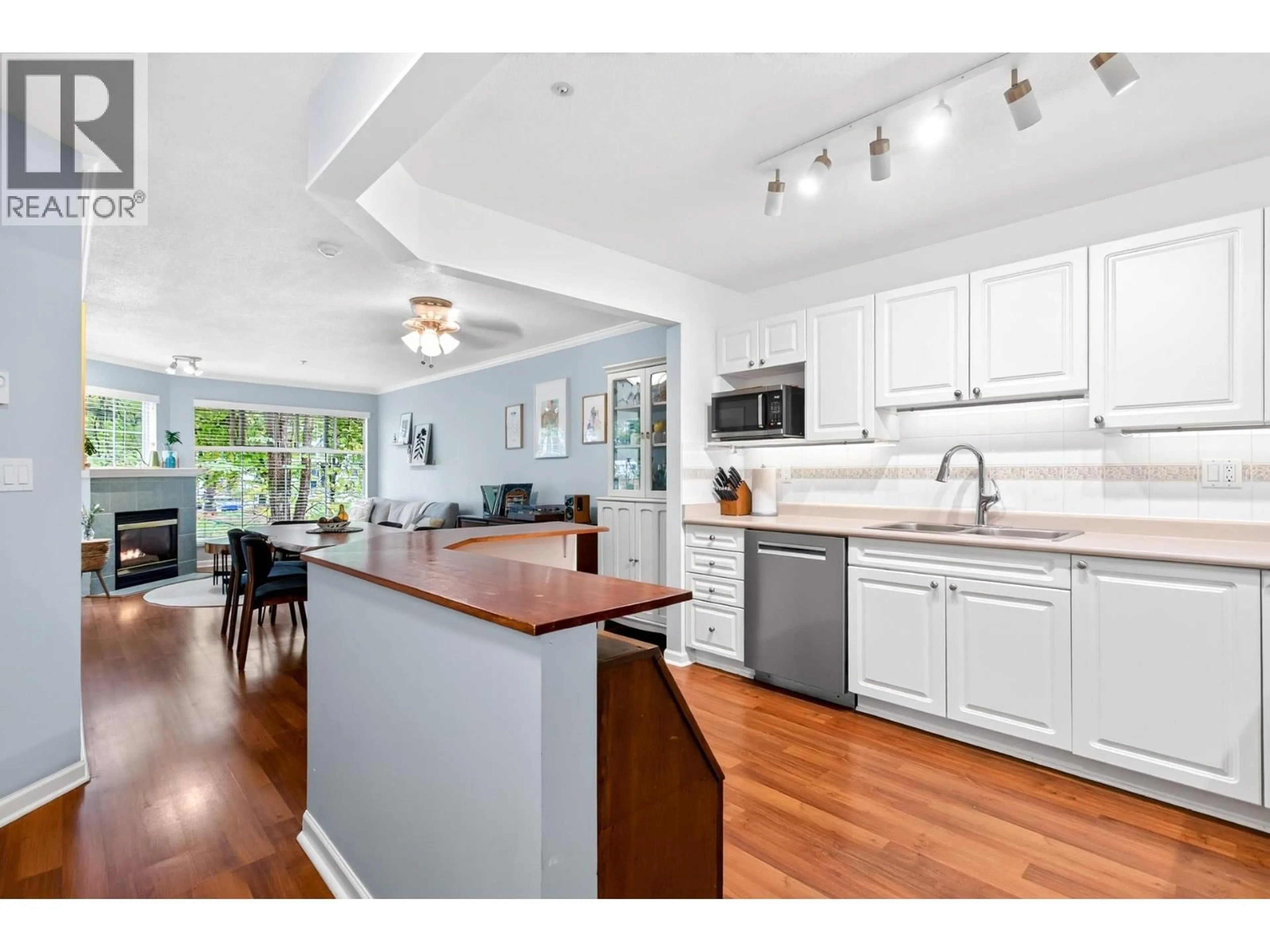Open concept kitchen, unknown for 213 - 2678 DIXON STREET, Port Coquitlam British Columbia V3C6L7