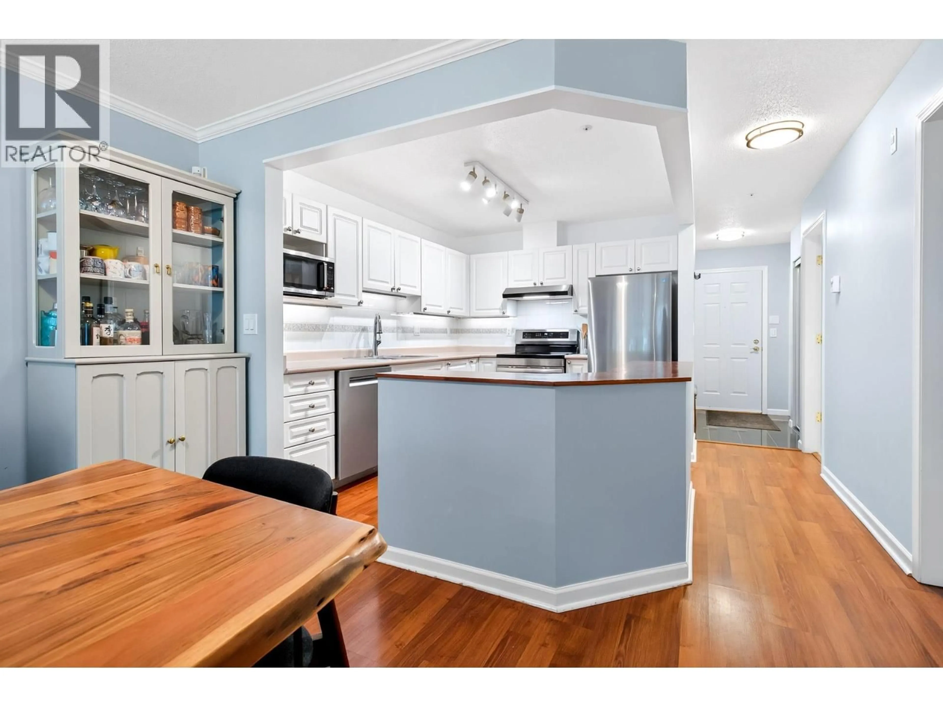 Open concept kitchen, unknown for 213 - 2678 DIXON STREET, Port Coquitlam British Columbia V3C6L7