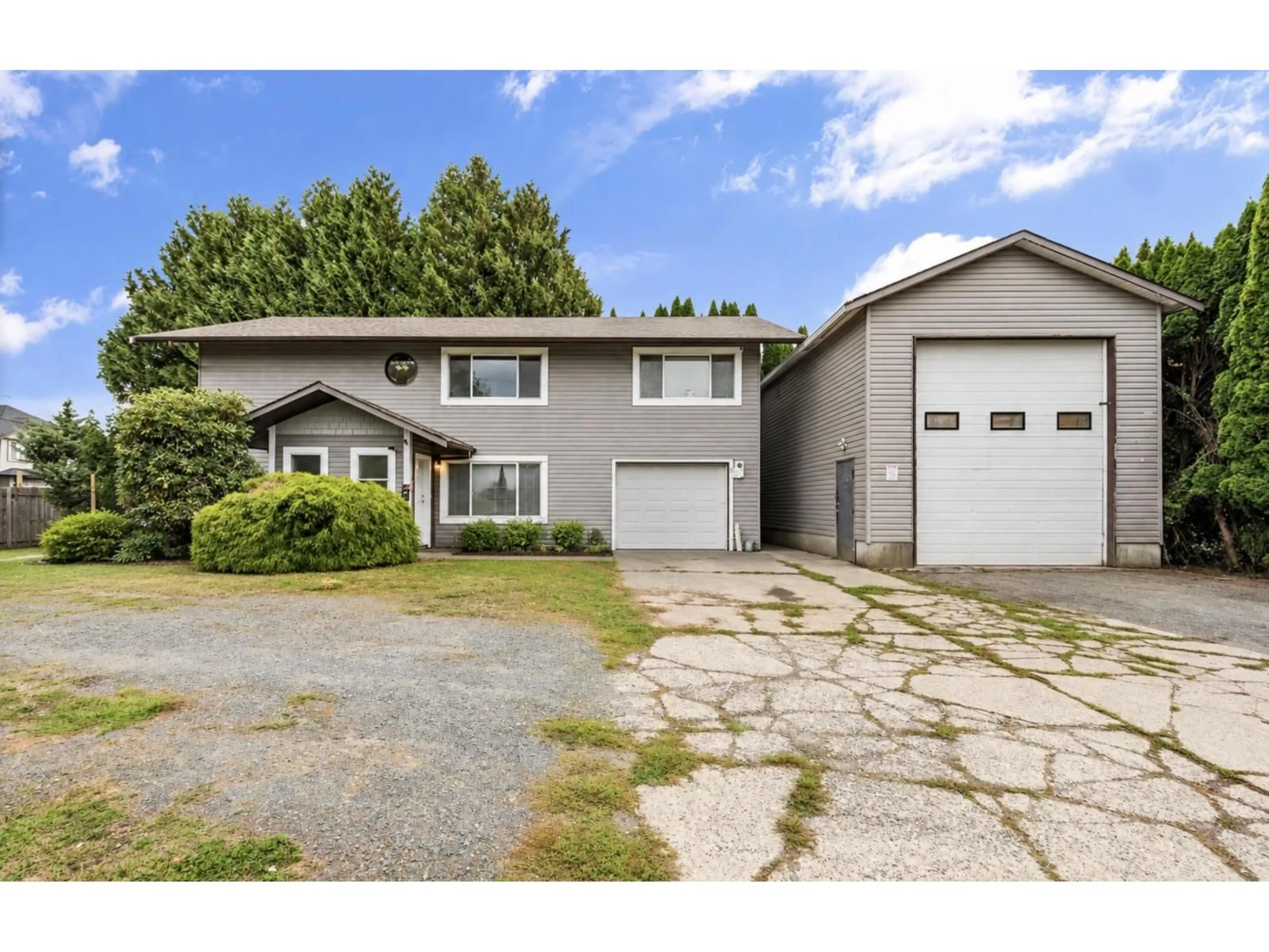 A pic from outside/outdoor area/front of a property/back of a property/a pic from drone, street for 8792 BELLEVUE DRIVE, Chilliwack British Columbia V2P3W7