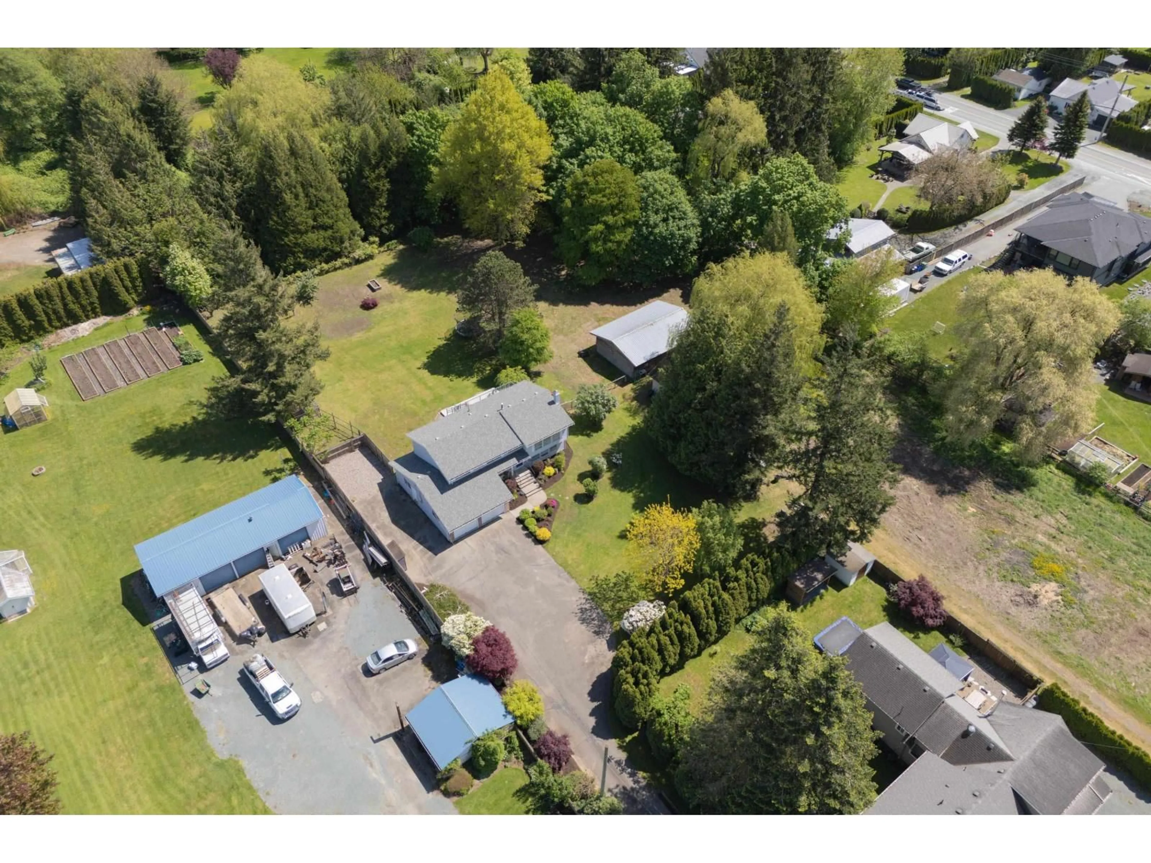 A pic from outside/outdoor area/front of a property/back of a property/a pic from drone, unknown for 4460 WILSON ROAD, Yarrow British Columbia V2R5C5