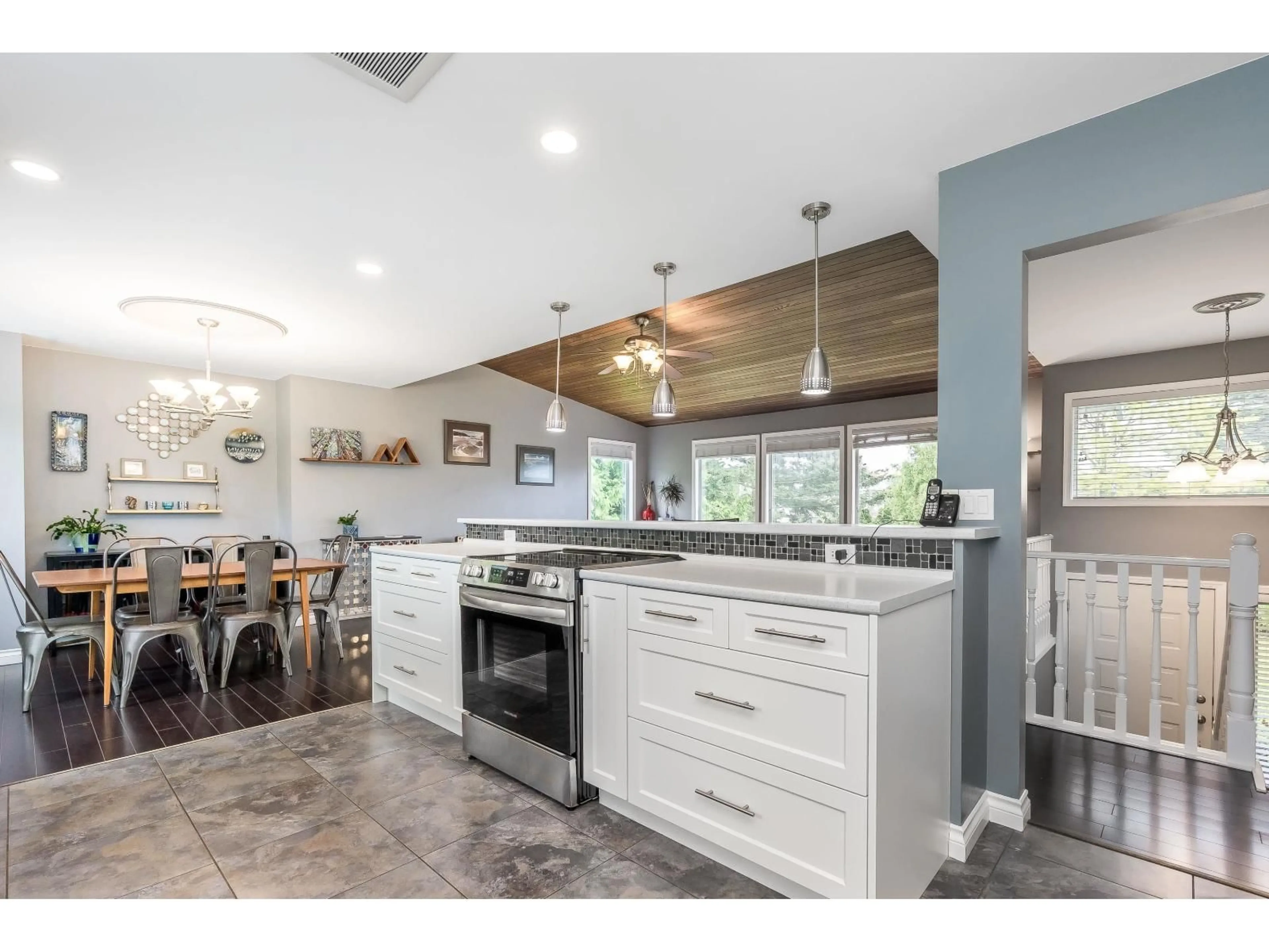 Open concept kitchen, unknown for 4460 WILSON ROAD, Yarrow British Columbia V2R5C5