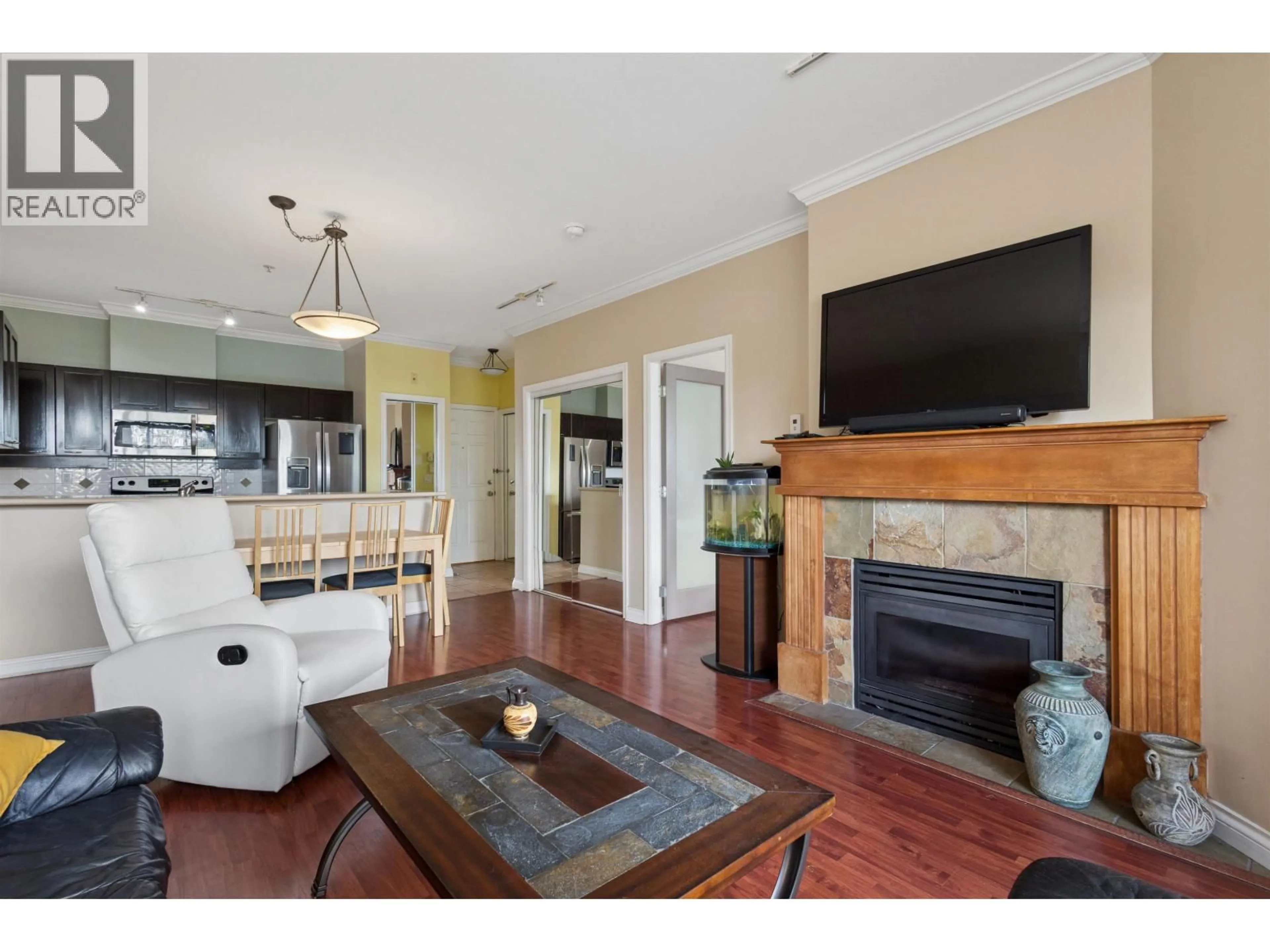 Unknown for 302 - 131 3RD STREET, North Vancouver British Columbia V7M1E7
