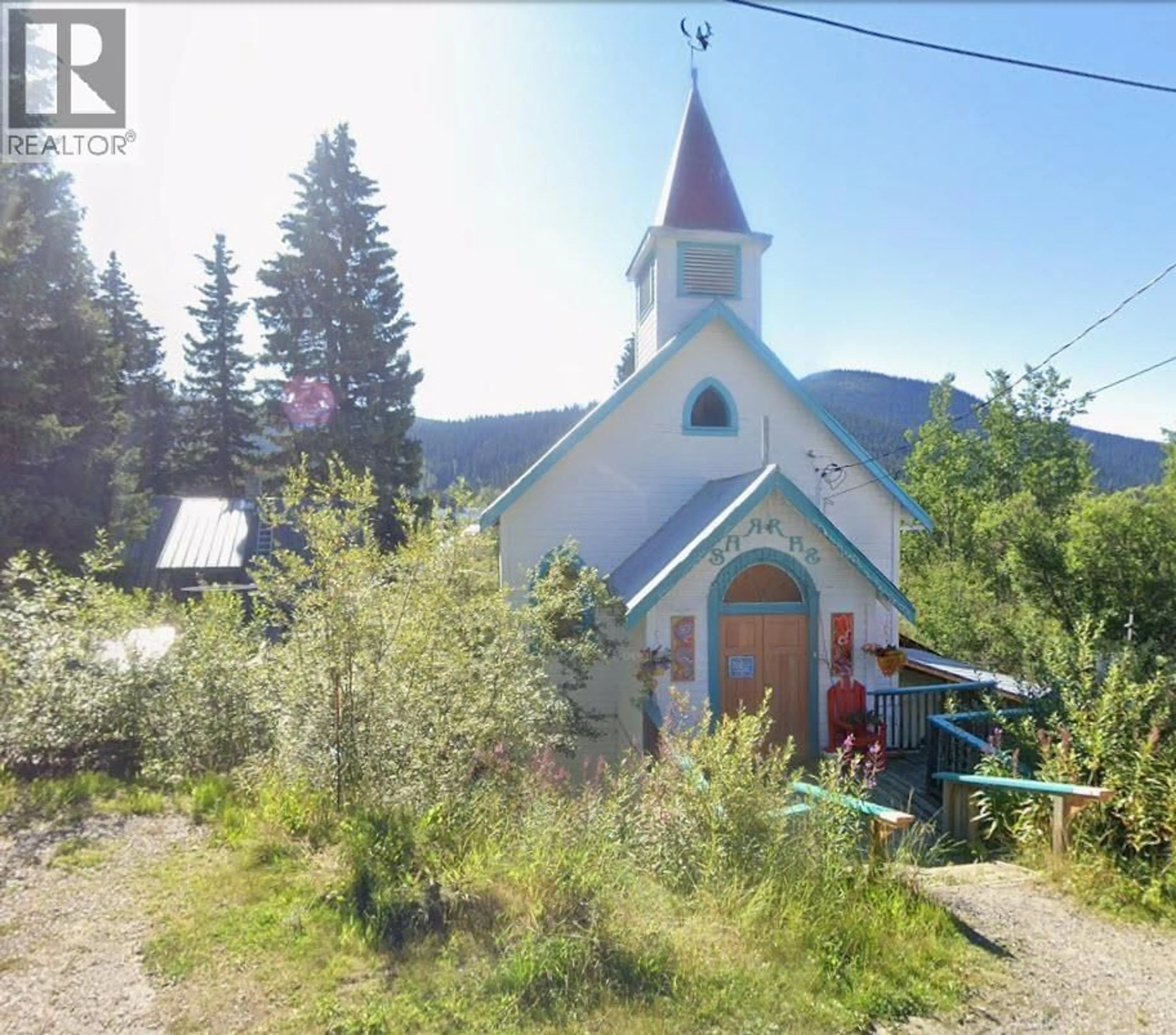 A pic from outside/outdoor area/front of a property/back of a property/a pic from drone, mountain view for 2338 BOWMAN CRESCENT, Wells British Columbia V0K2R0