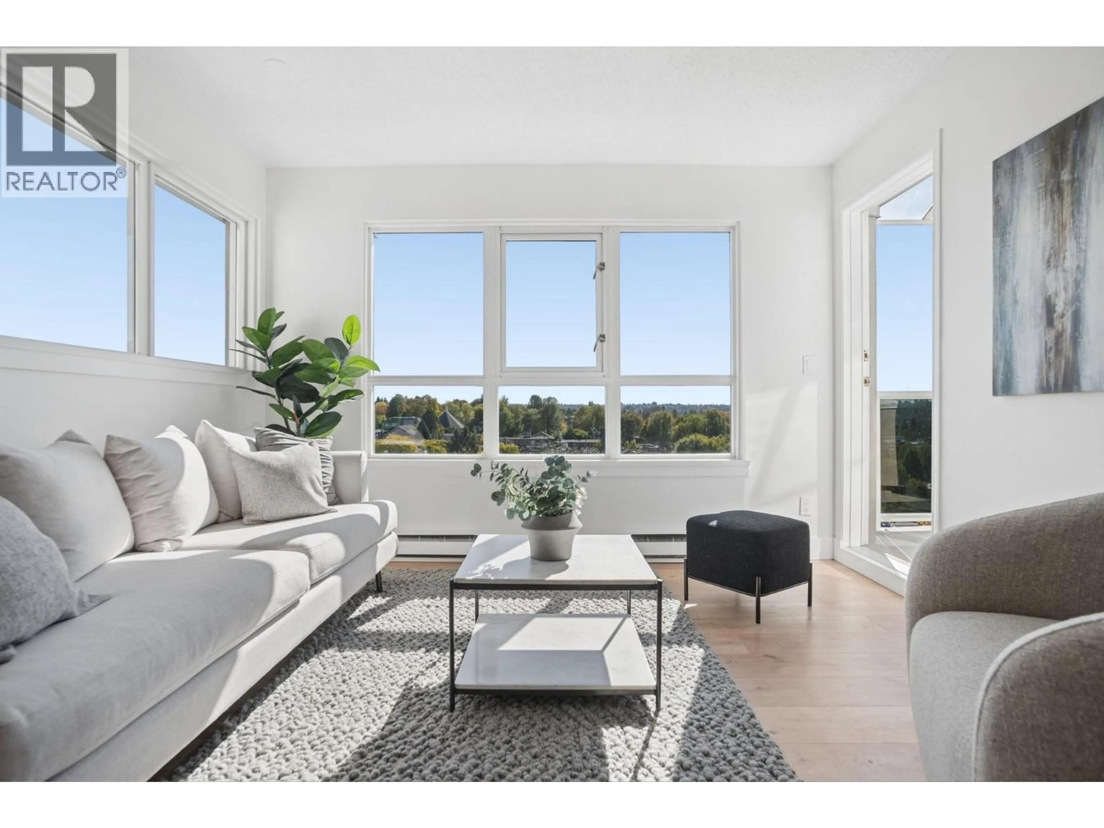 Living room with furniture, unknown for 1204 - 1833 FRANCES STREET, Vancouver British Columbia V5L1Z8
