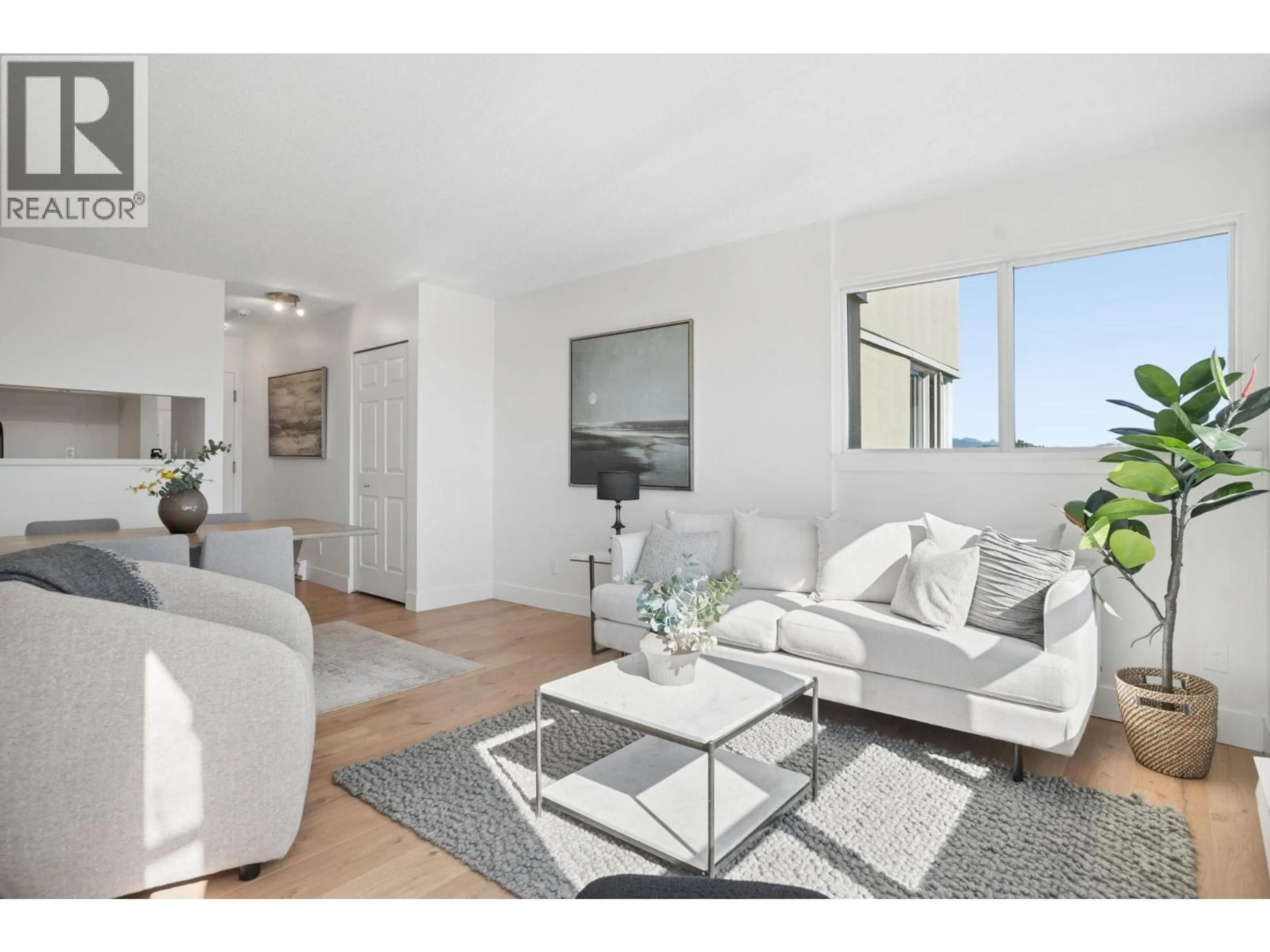 Living room with furniture, unknown for 1204 - 1833 FRANCES STREET, Vancouver British Columbia V5L1Z8