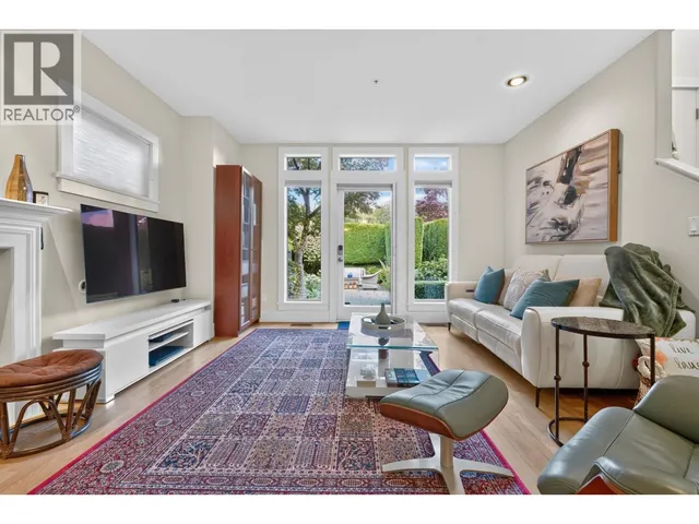 3648 1ST AVENUE, Vancouver 5