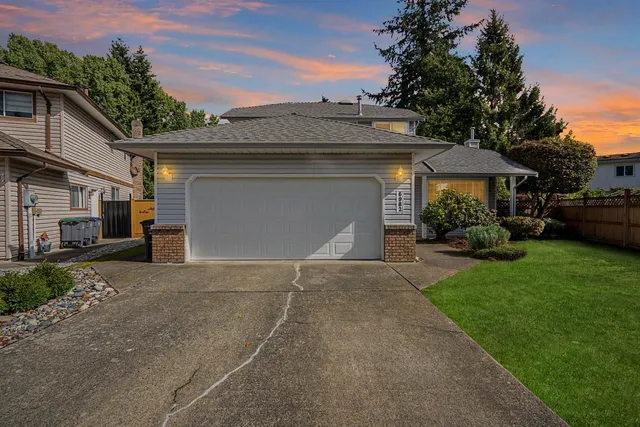 6982 128A STREET, Surrey 2