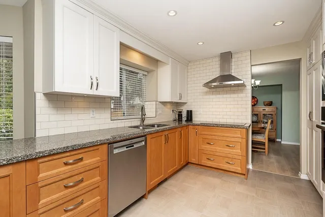 6982 128A STREET, Surrey 4