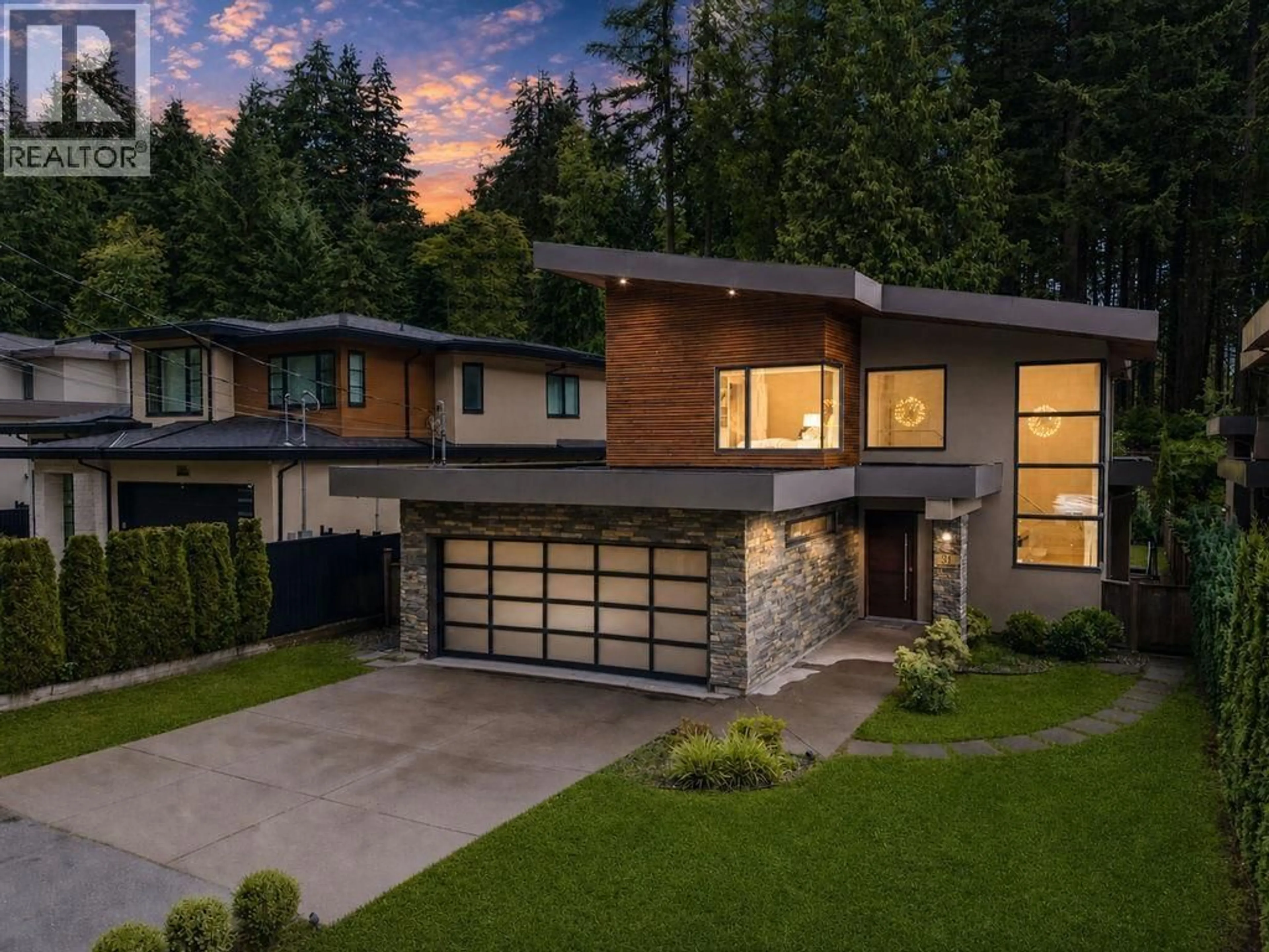 Home with brick exterior material, unknown for 31 GLENMORE DRIVE, West Vancouver British Columbia V7S1A5