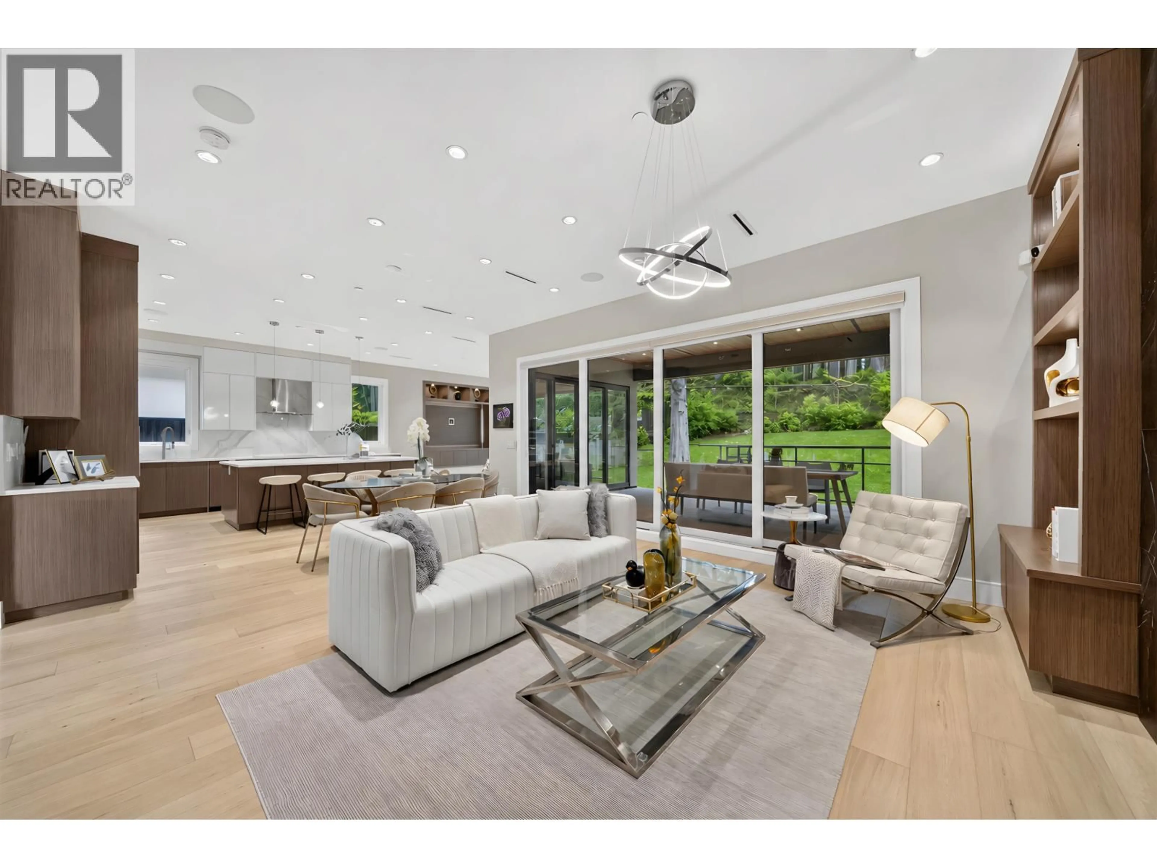 Unknown for 31 GLENMORE DRIVE, West Vancouver British Columbia V7S1A5