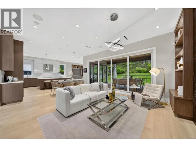 31 GLENMORE DRIVE, West Vancouver 3