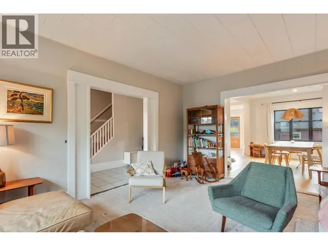 1444 LAKEWOOD DRIVE, Vancouver 3