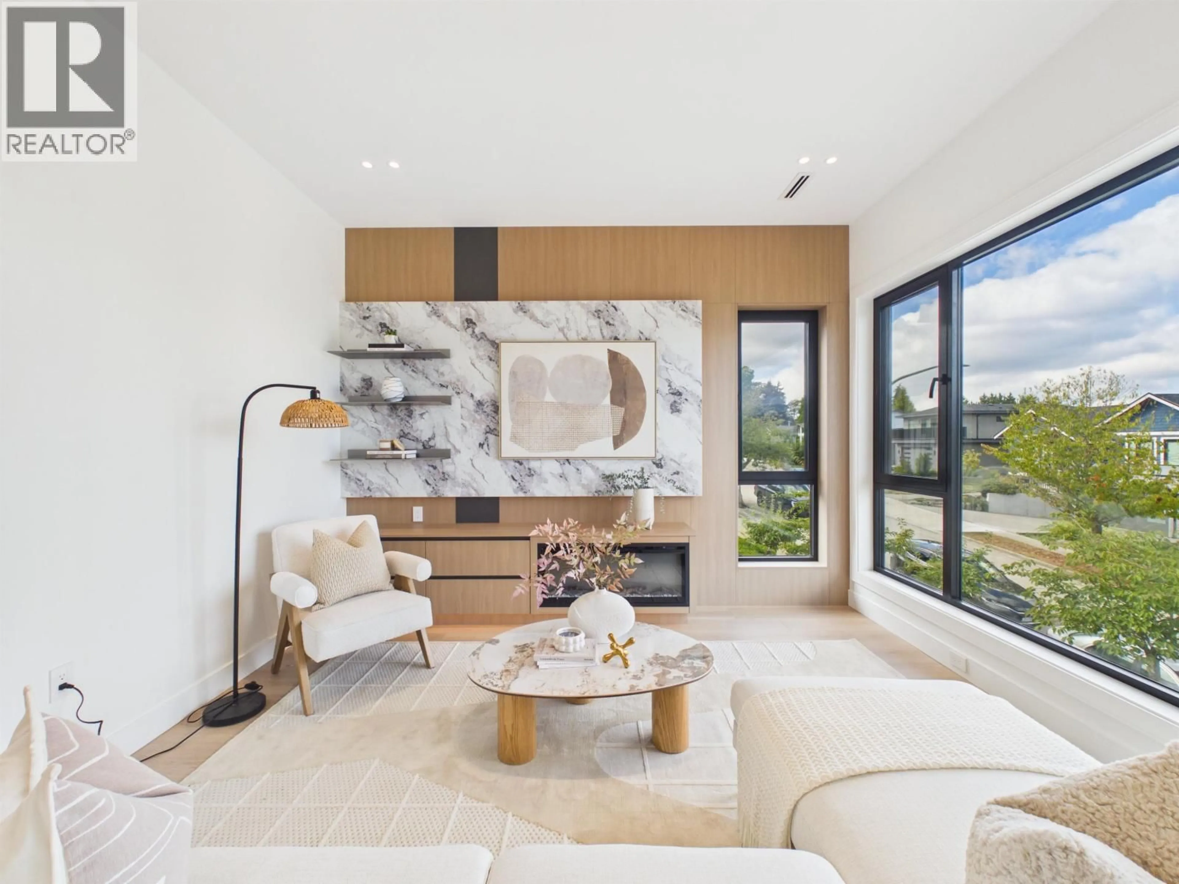 Living room with furniture, ceramic/tile floor for 3 - 7864 WELSLEY DRIVE, Burnaby British Columbia V5E3X5