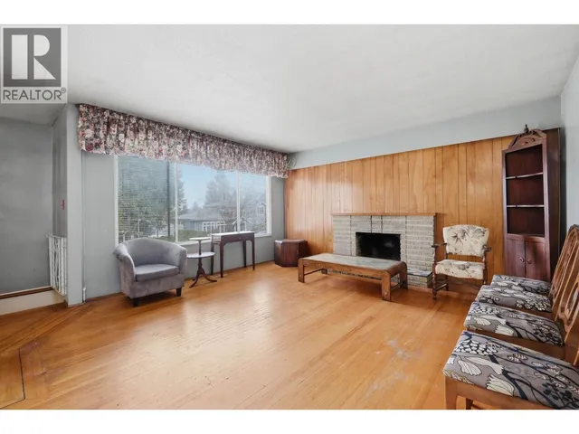 4745 GILPIN COURT, Burnaby 3