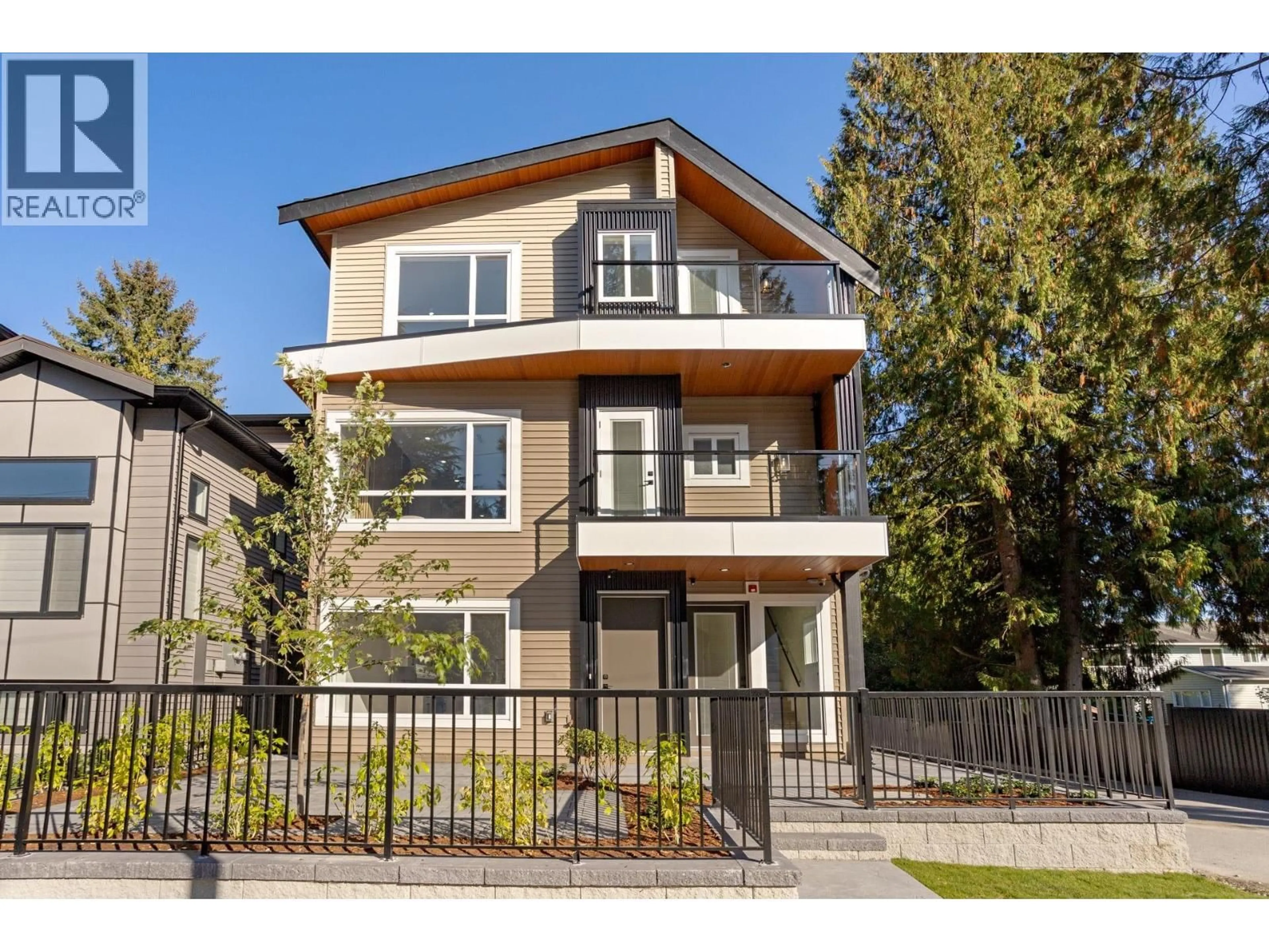 Home with brick exterior material, street for 101 - 3532 HASTINGS STREET, Port Coquitlam British Columbia V3E0A6