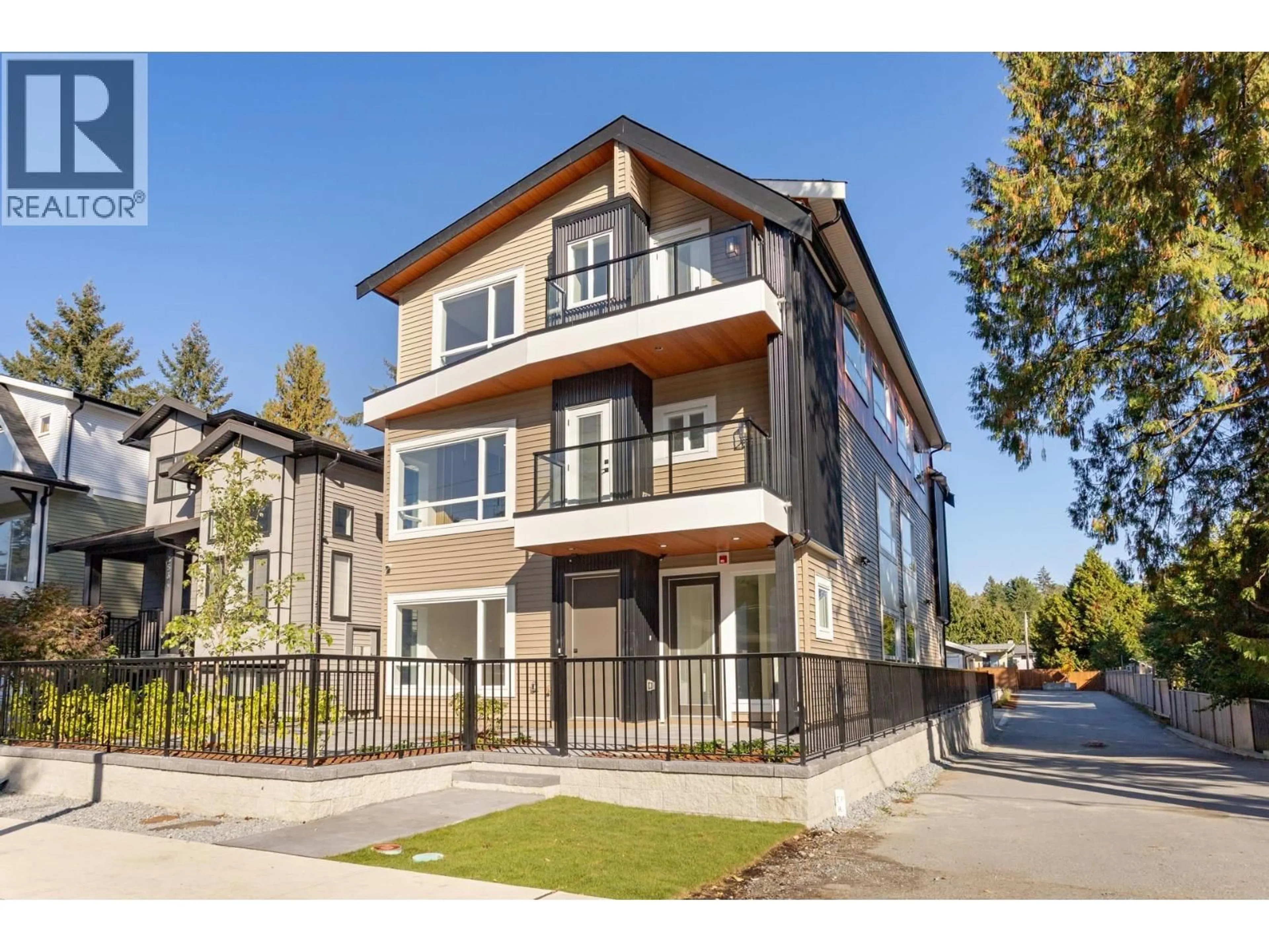 Home with brick exterior material, street for 101 - 3532 HASTINGS STREET, Port Coquitlam British Columbia V3E0A6