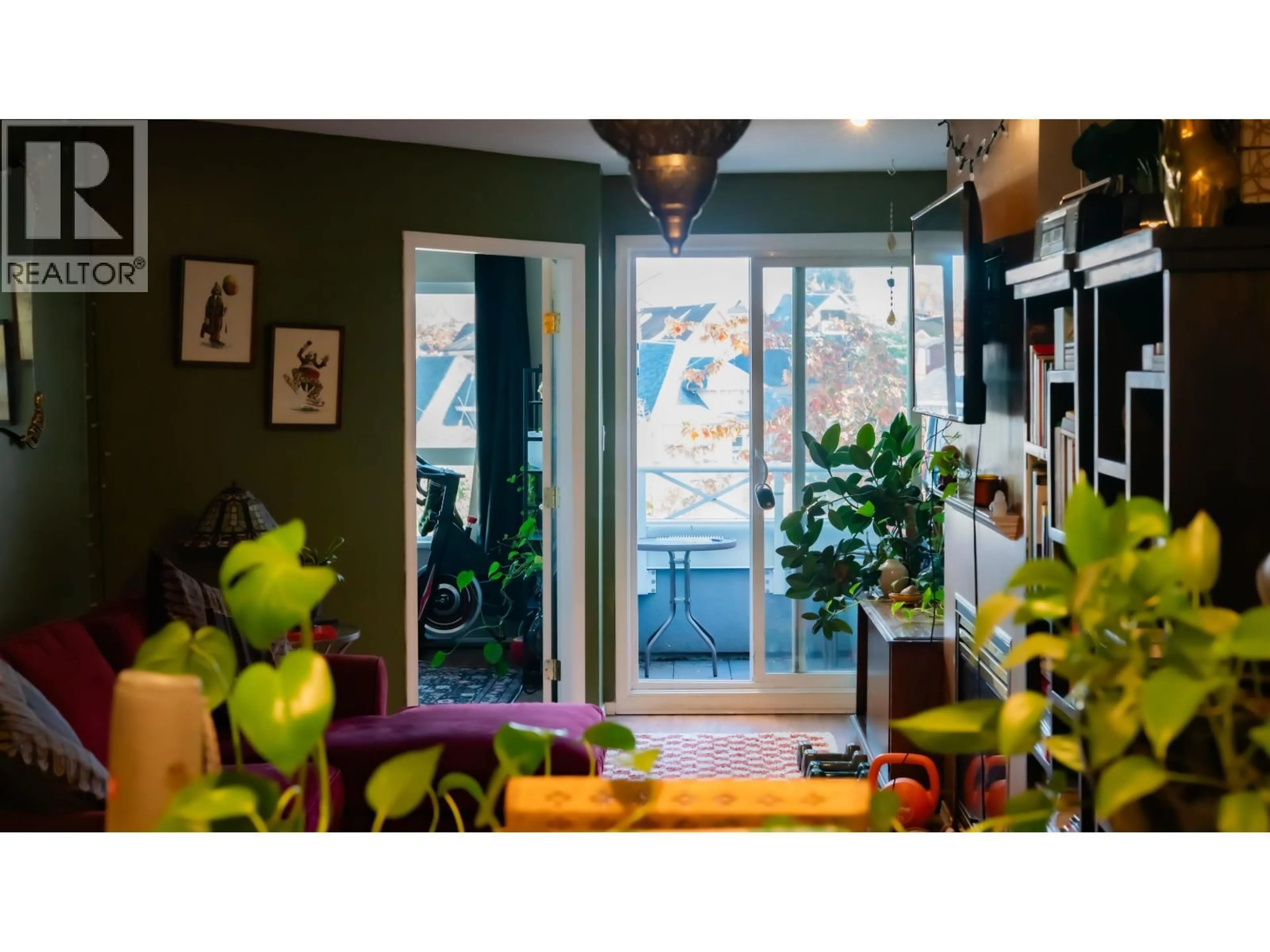 Unknown for PH10 - 760 KINGSWAY, Vancouver British Columbia V5V3C1