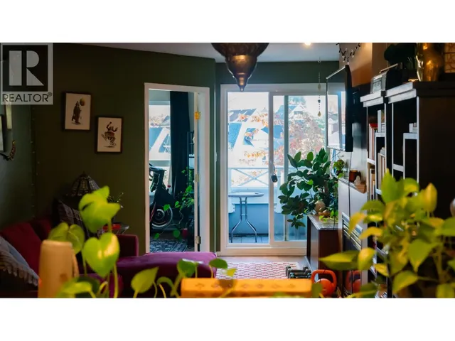 PH10 - 760 KINGSWAY, Vancouver 2
