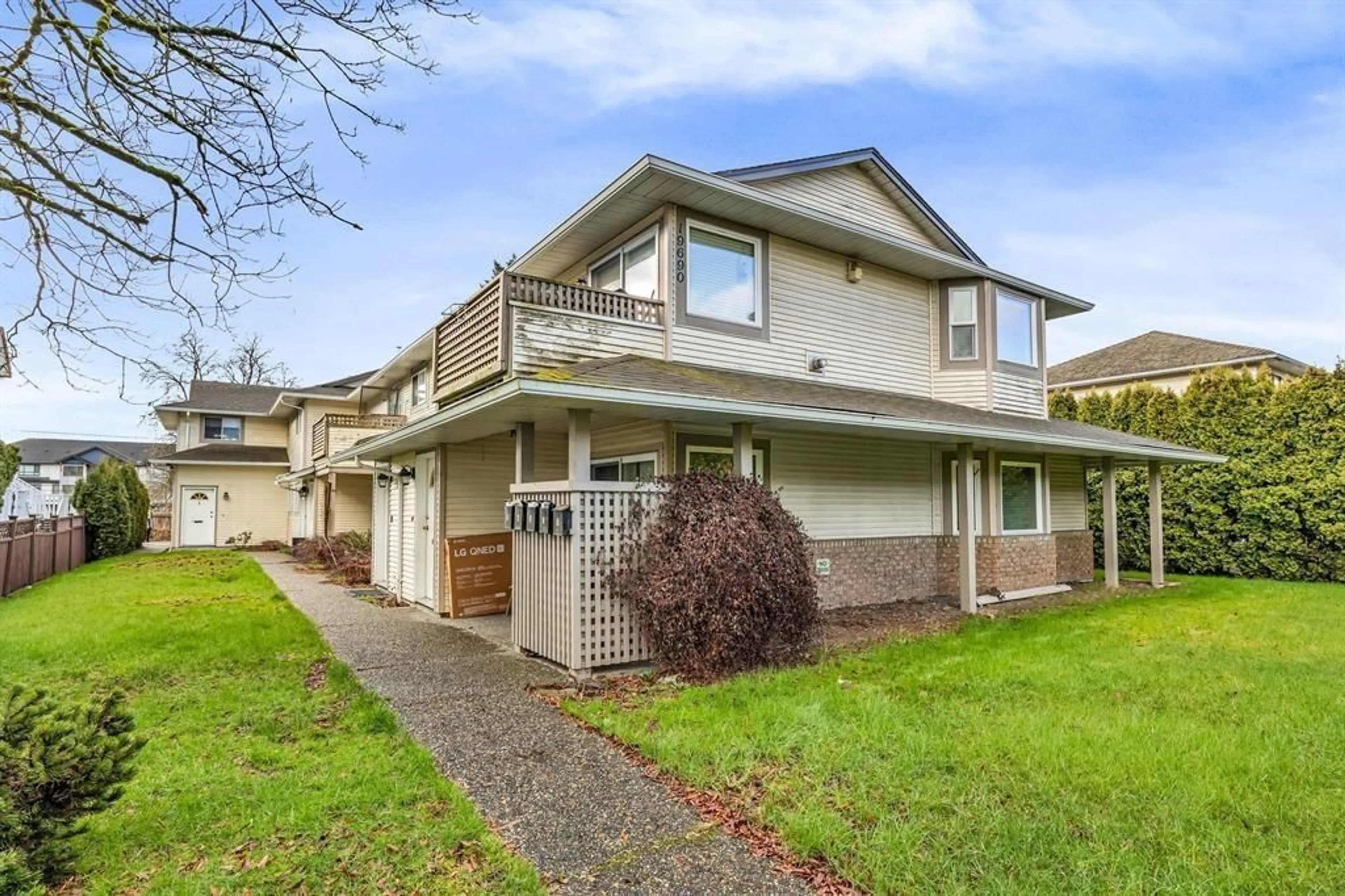 Unknown for 4 - 19690 56 AVENUE, Langley British Columbia V3A3X6