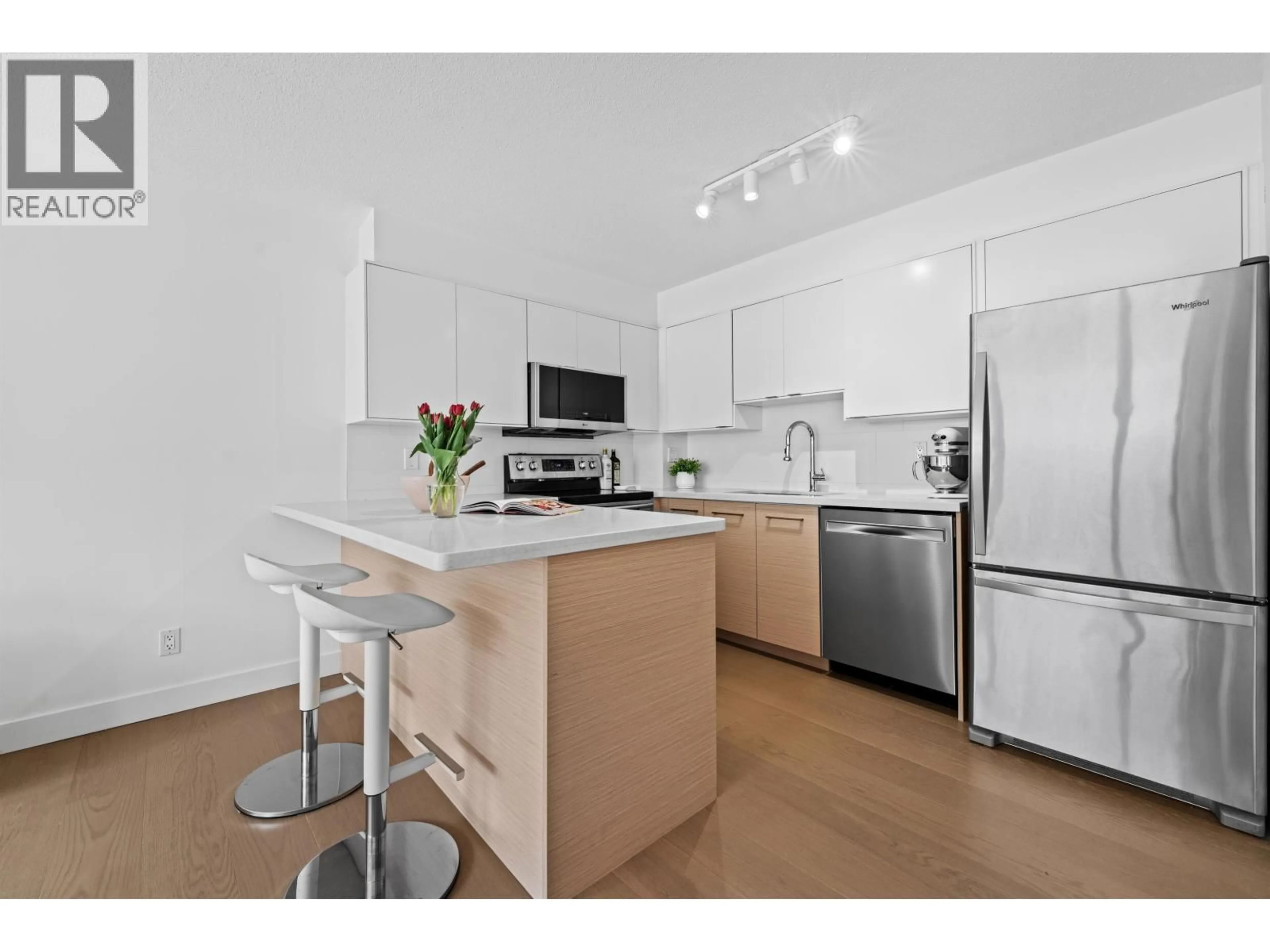 Standard kitchen, unknown for 204 - 1633 8TH AVENUE, Vancouver British Columbia V6J5H7