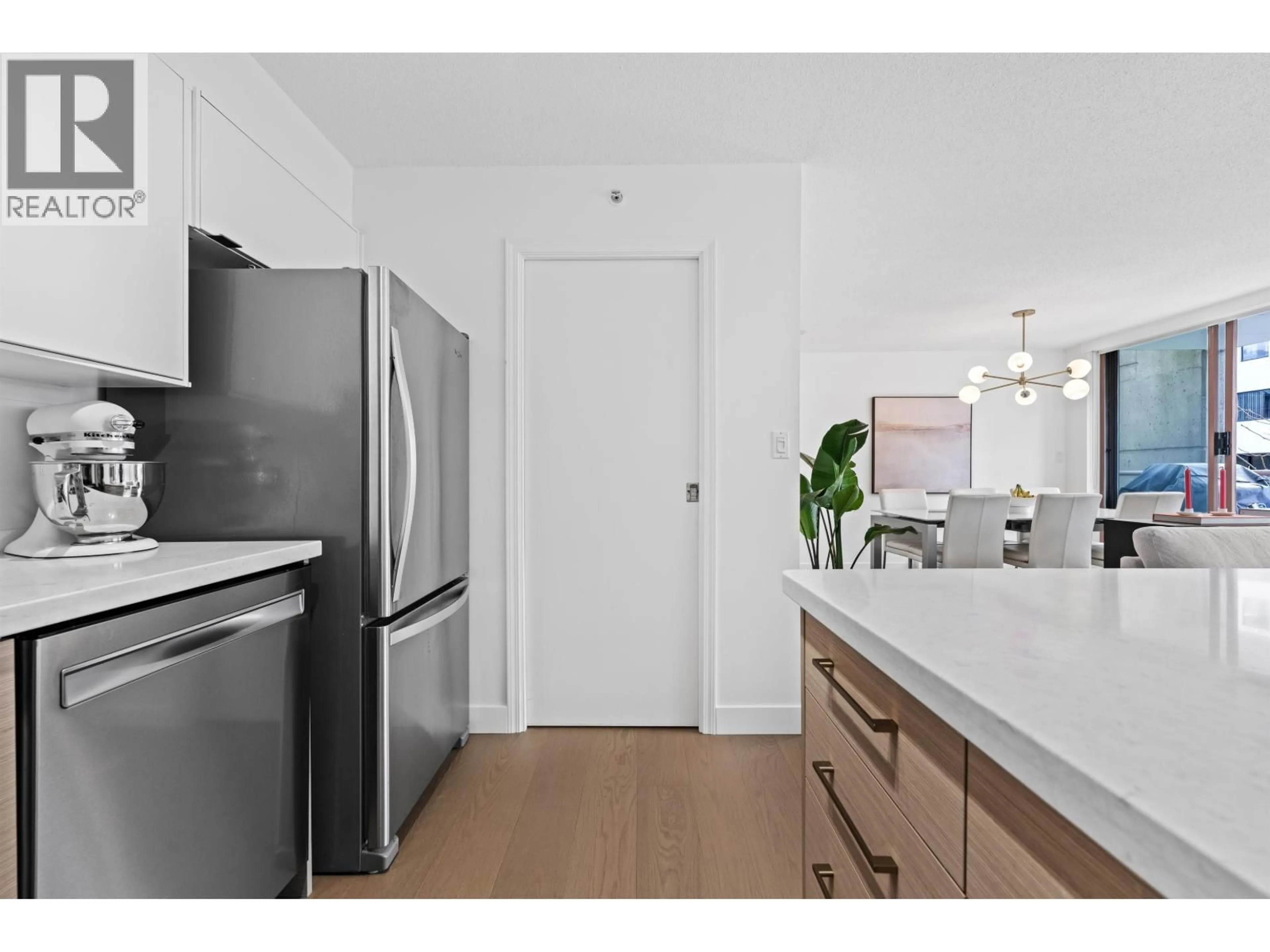 Standard kitchen, unknown for 204 - 1633 8TH AVENUE, Vancouver British Columbia V6J5H7