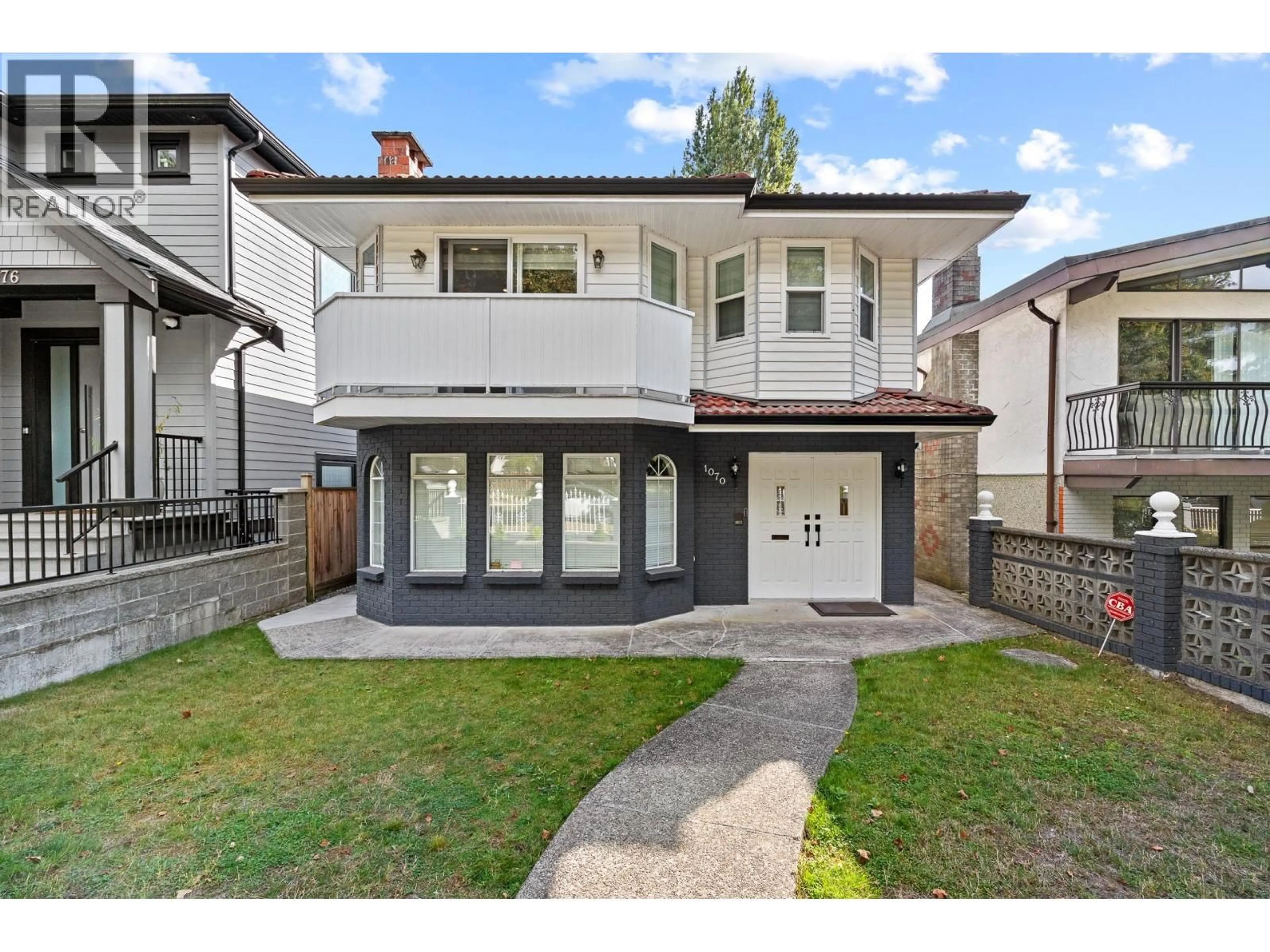 Unknown for 1070 E 40TH AVENUE, Vancouver British Columbia V5W1M4