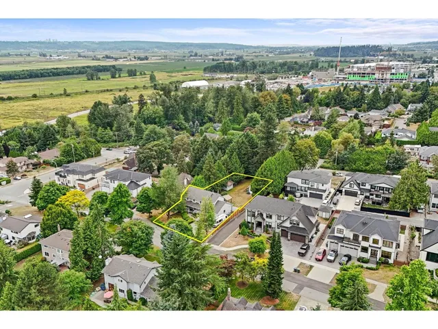 5455 184A STREET, Surrey 5
